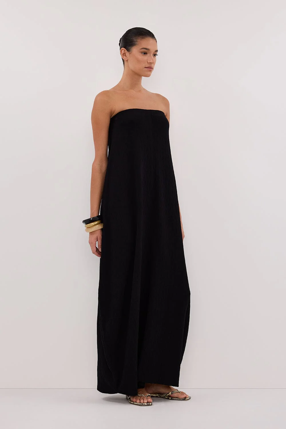 ALIAS BLACK TEXTURED KNIT STRAPLESS MIDI DRESS - Image 3