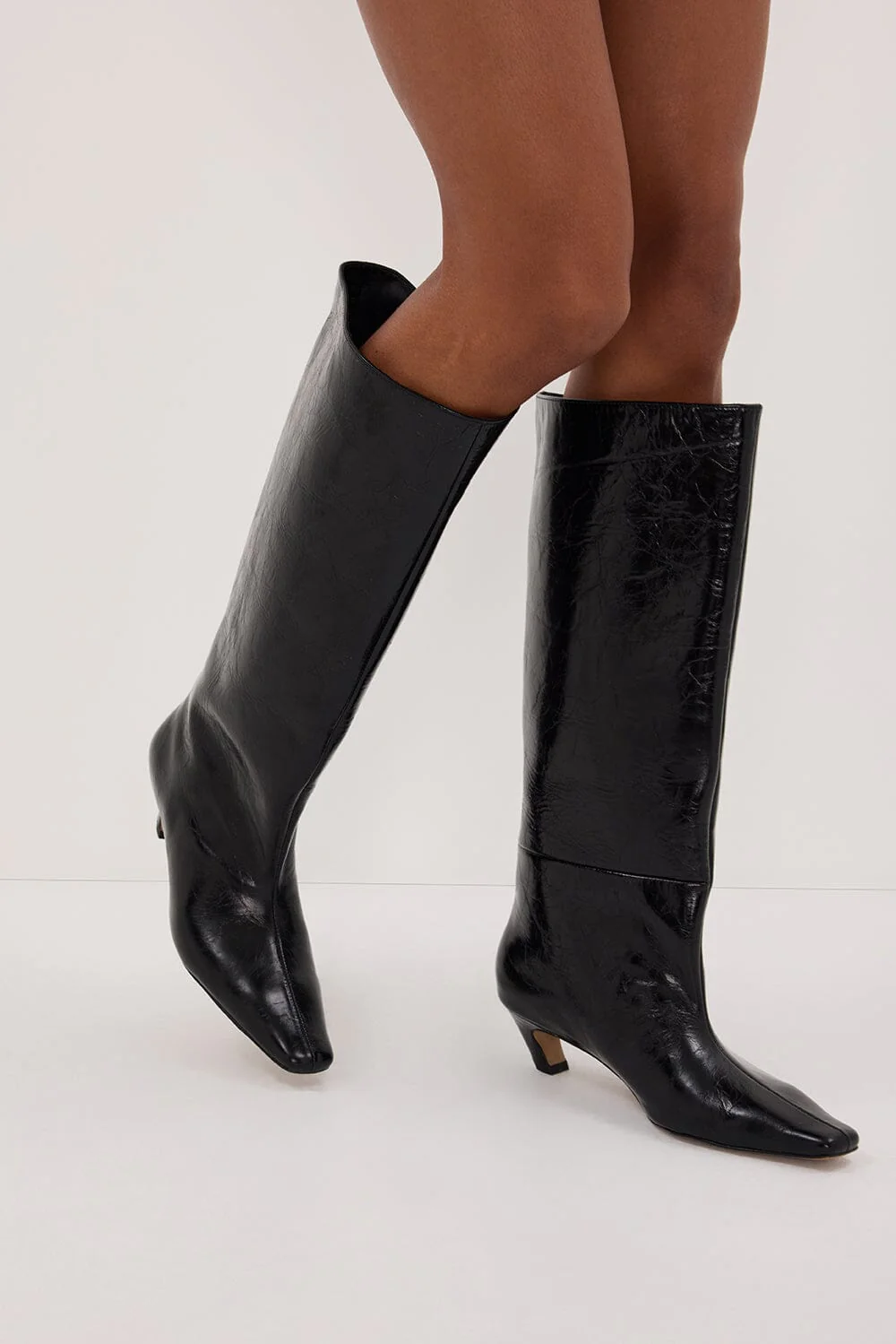 ALIAS MAE CRAWFORD OILY BLACK BOOT - Image 4