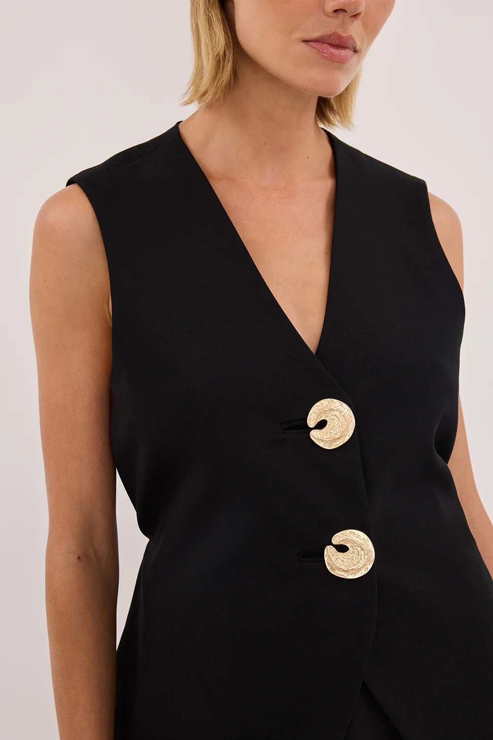 AMERY BLACK SLEEVELESS GOLD BUTTON VEST - Image 5