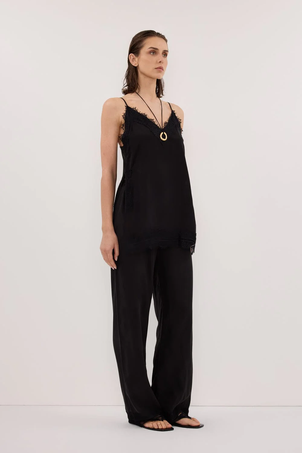 ANDREA BLACK SLEEVELESS LACE CAMI TOP - Image 4