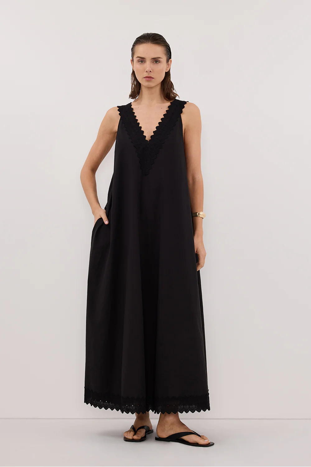 ANNABEL BLACK SLEEVELESS V NECK MIDI DRESS - Image 2