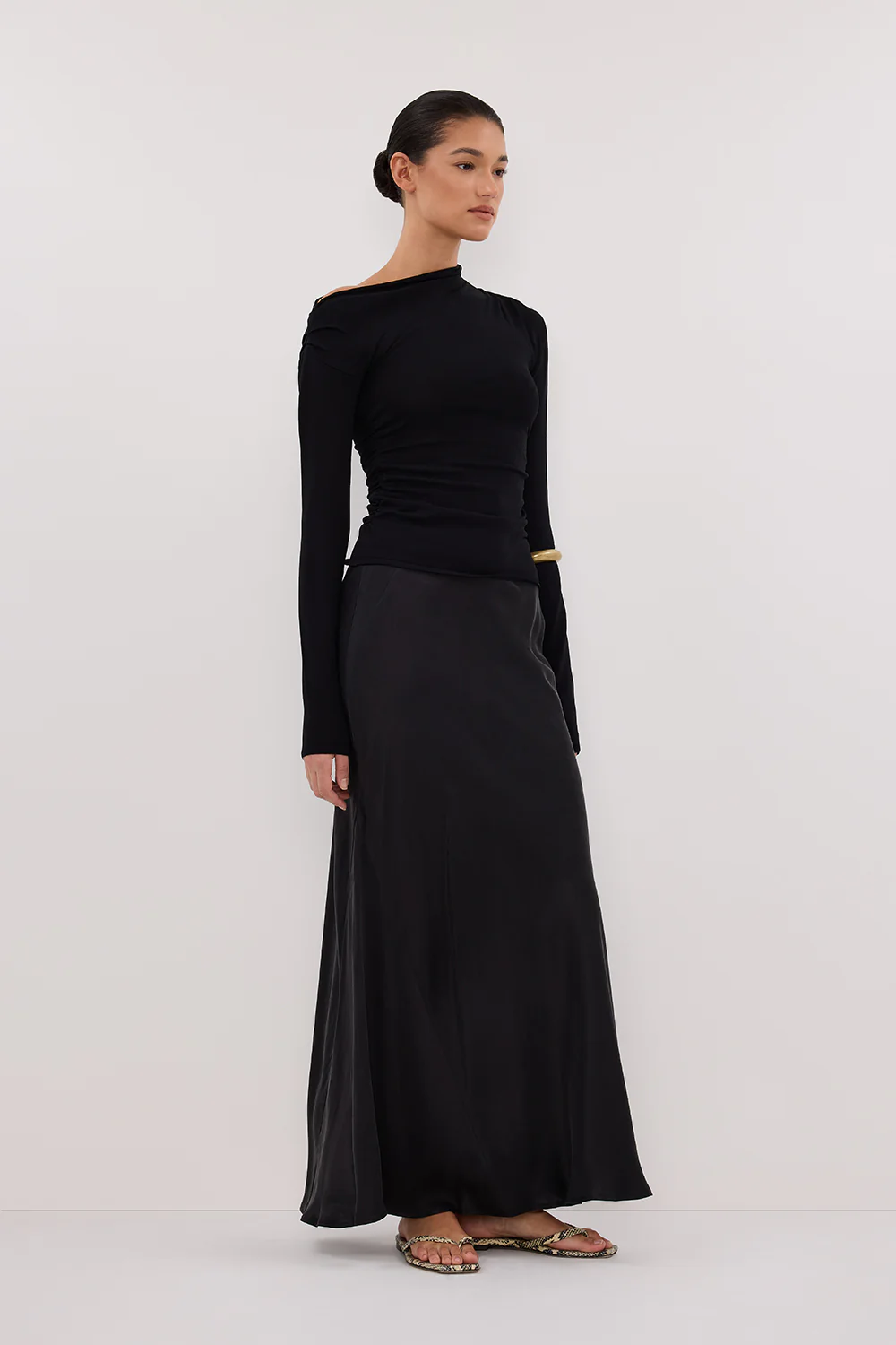 ARIEL BLACK LONG SLEEVE KNIT TOP - Image 3