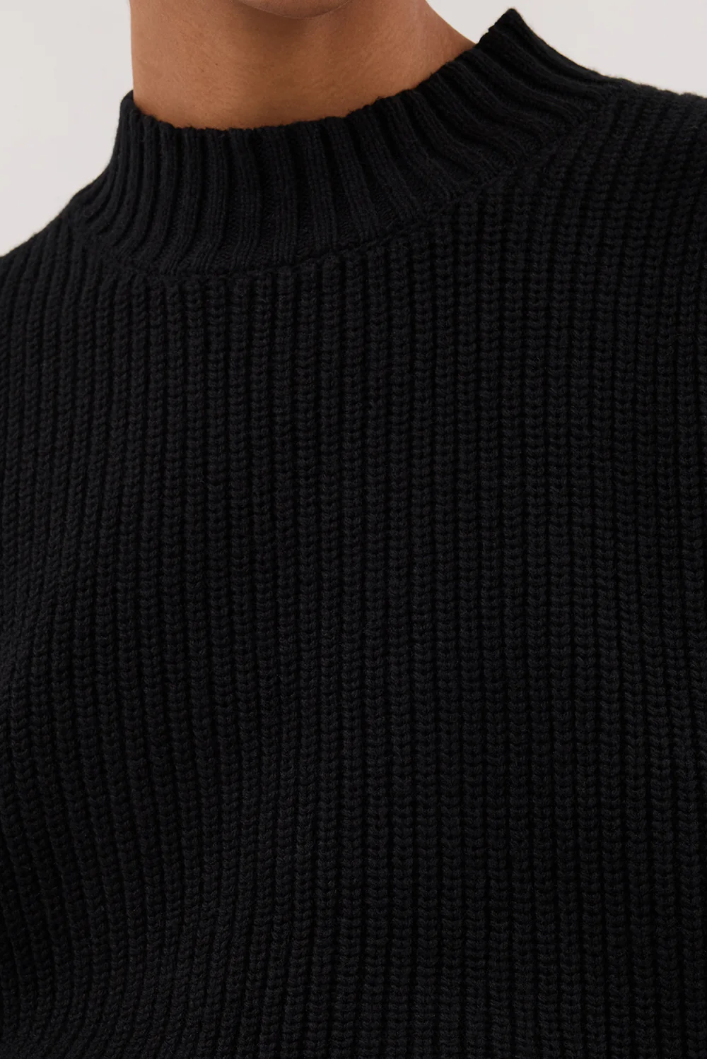 ARO BLACK KNIT TOP - Image 5