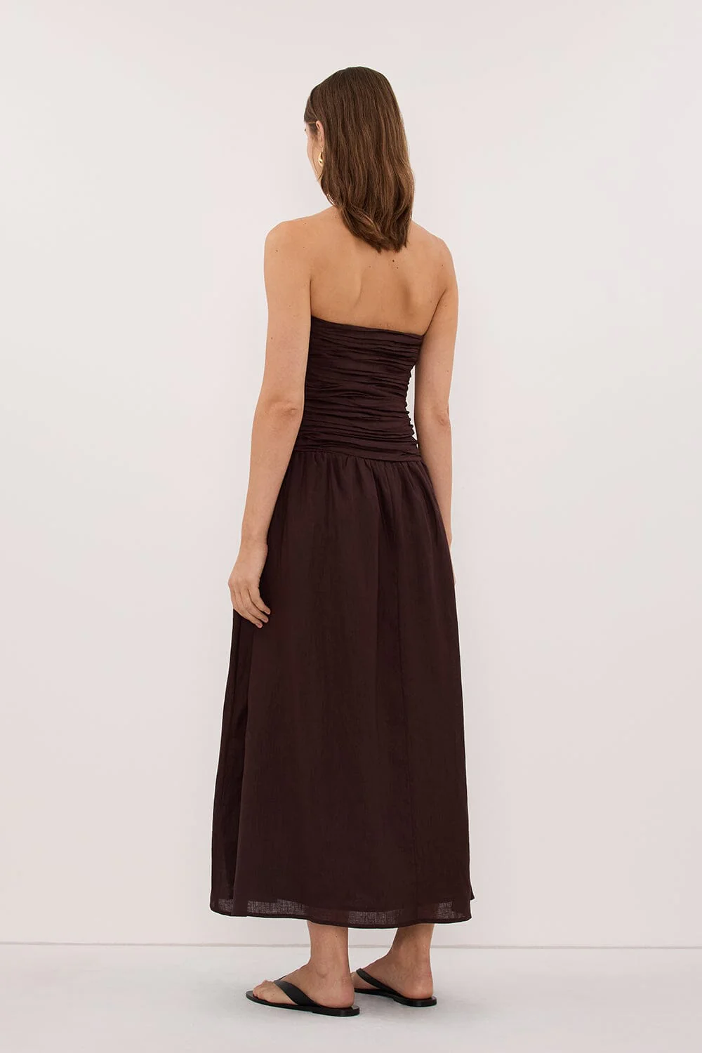 AUBRIELLA BURNT CHOC LINEN MIDI DRESS - Image 4