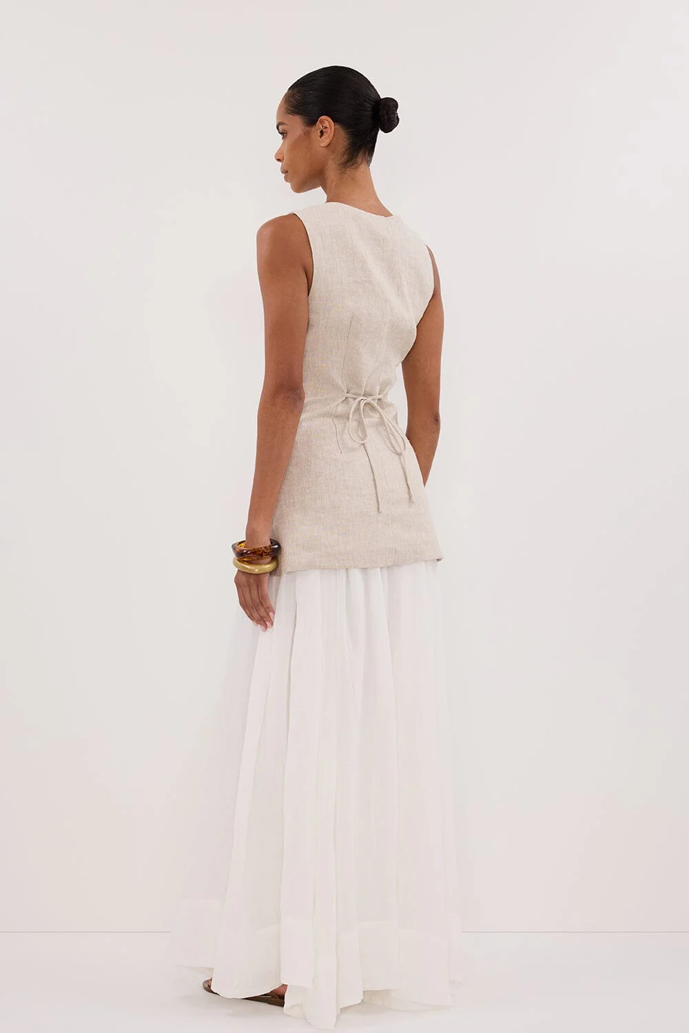 BAYLEE NATURAL SLEEVELESS LINEN TOP - Image 4