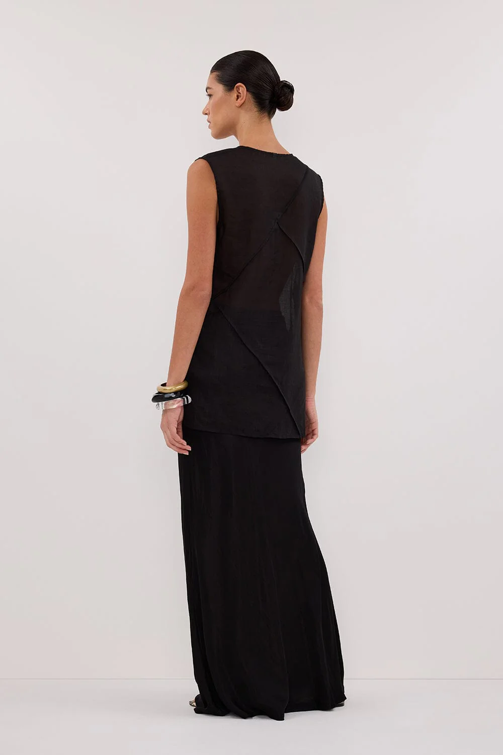 CARMEL BLACK RAMIE V NECK TOP - Image 4