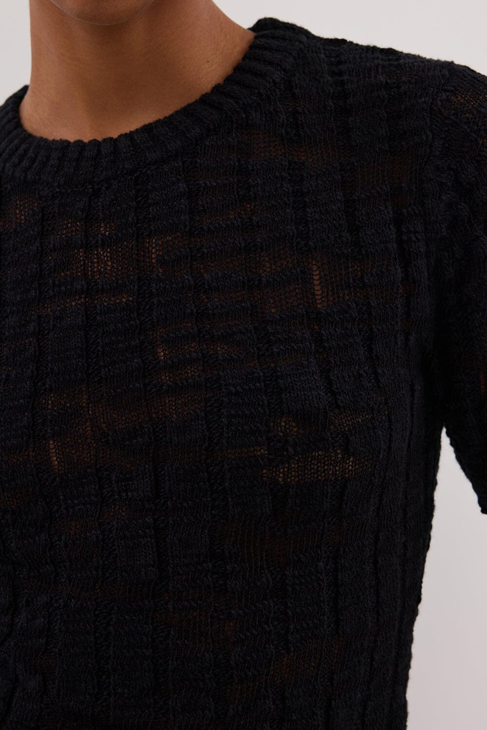 CIA BLACK CAP SLEEVE KNIT TEE - Image 6