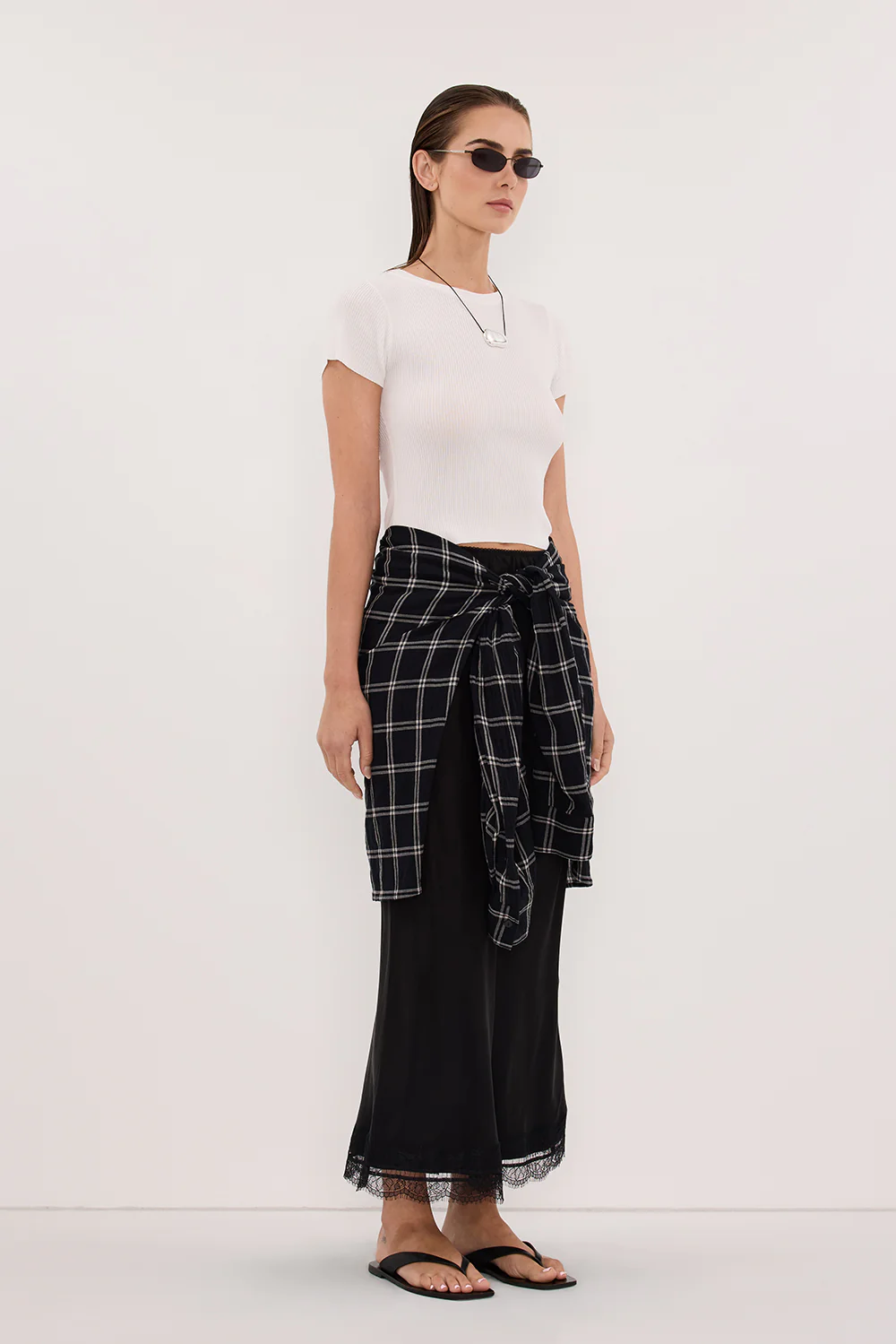 CLO WHITE RIBBED BABY TEE - Image 4