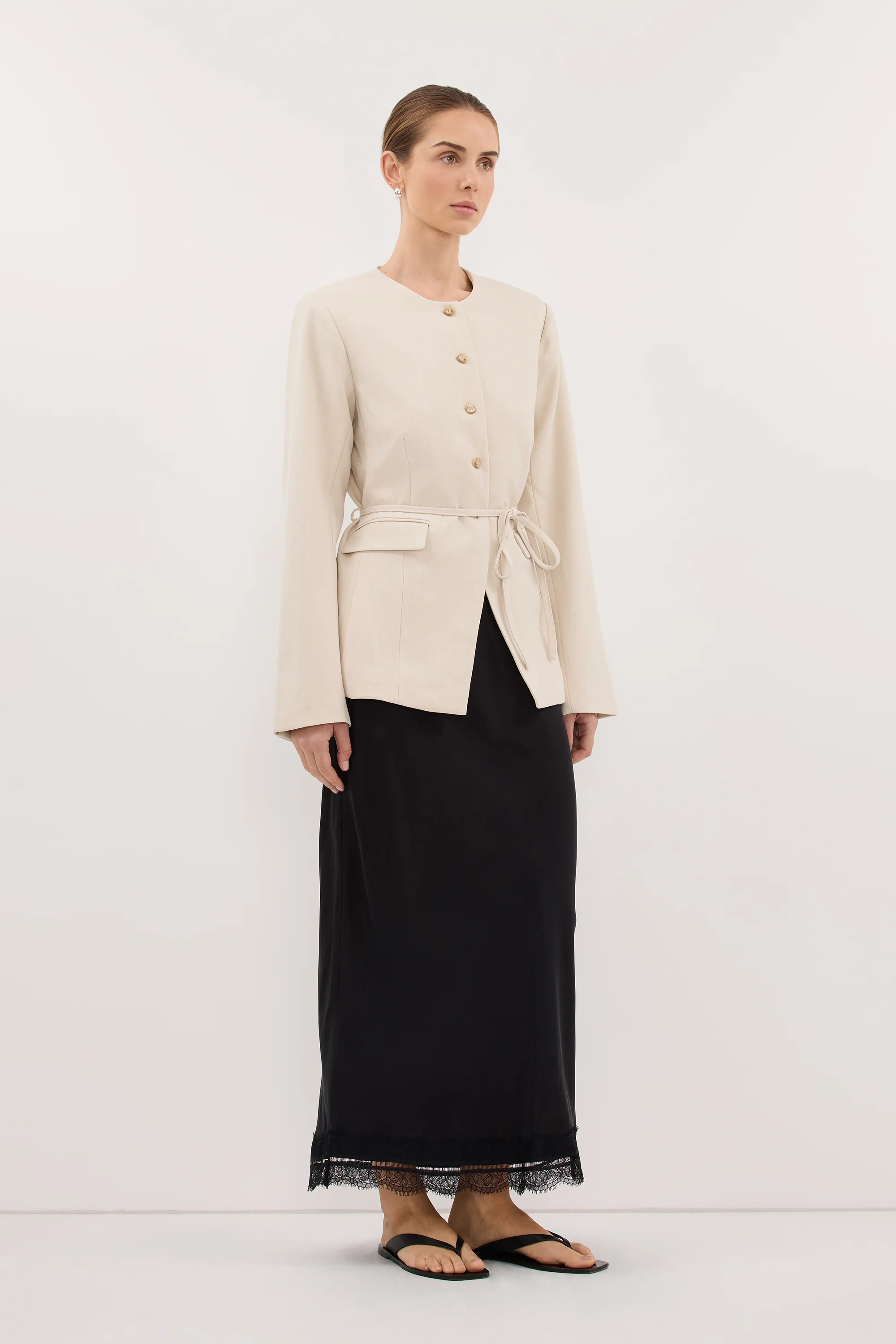 CYRUS BONE COLLARLESS BLAZER - Image 3