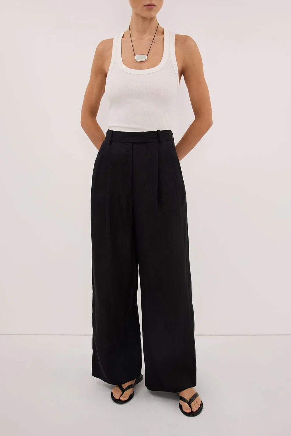 EASTON BLACK WIDE LEG LINEN PANT - Image 2