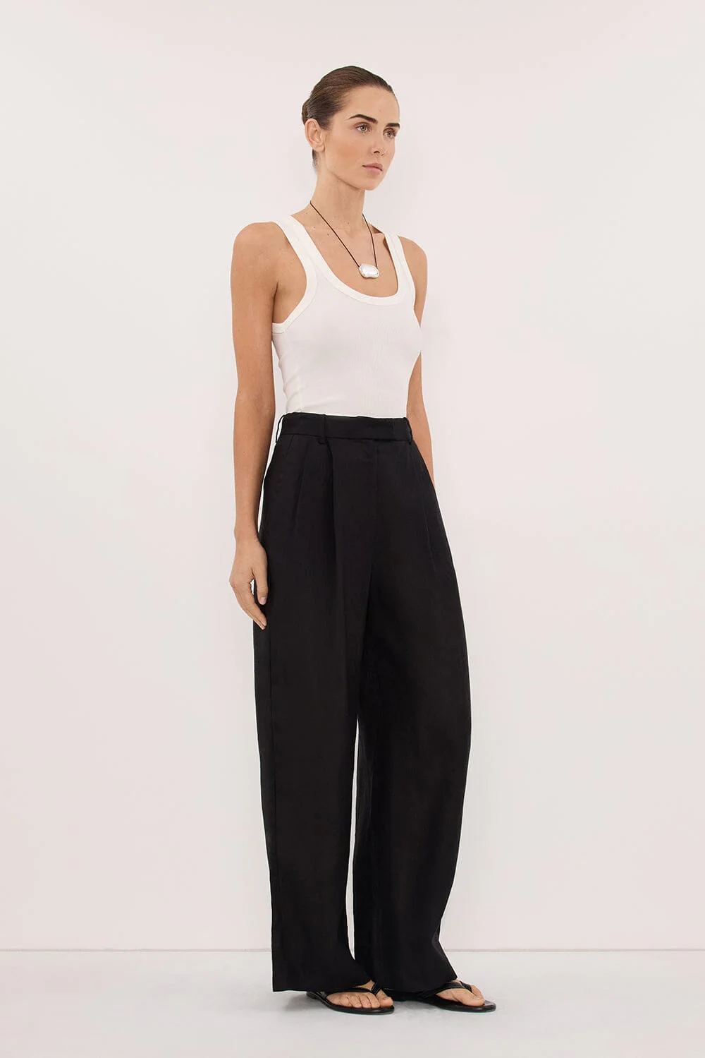 EASTON BLACK WIDE LEG LINEN PANT - Image 3