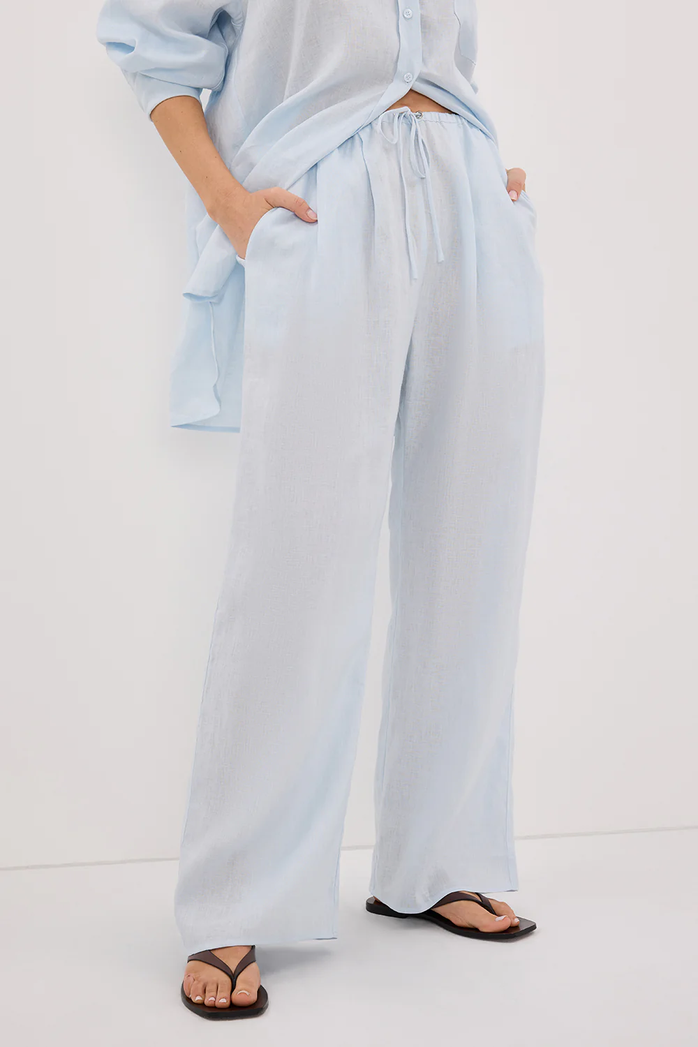 ELLIS ICE BLUE LINEN PANT - Image 3
