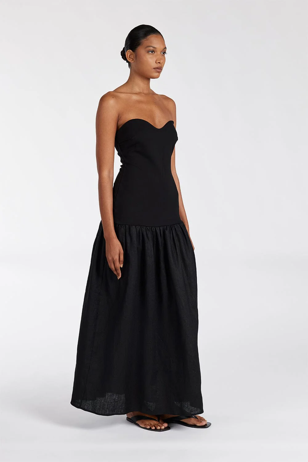 ELLISON BLACK STRAPLESS MIDI DRESS - Image 4