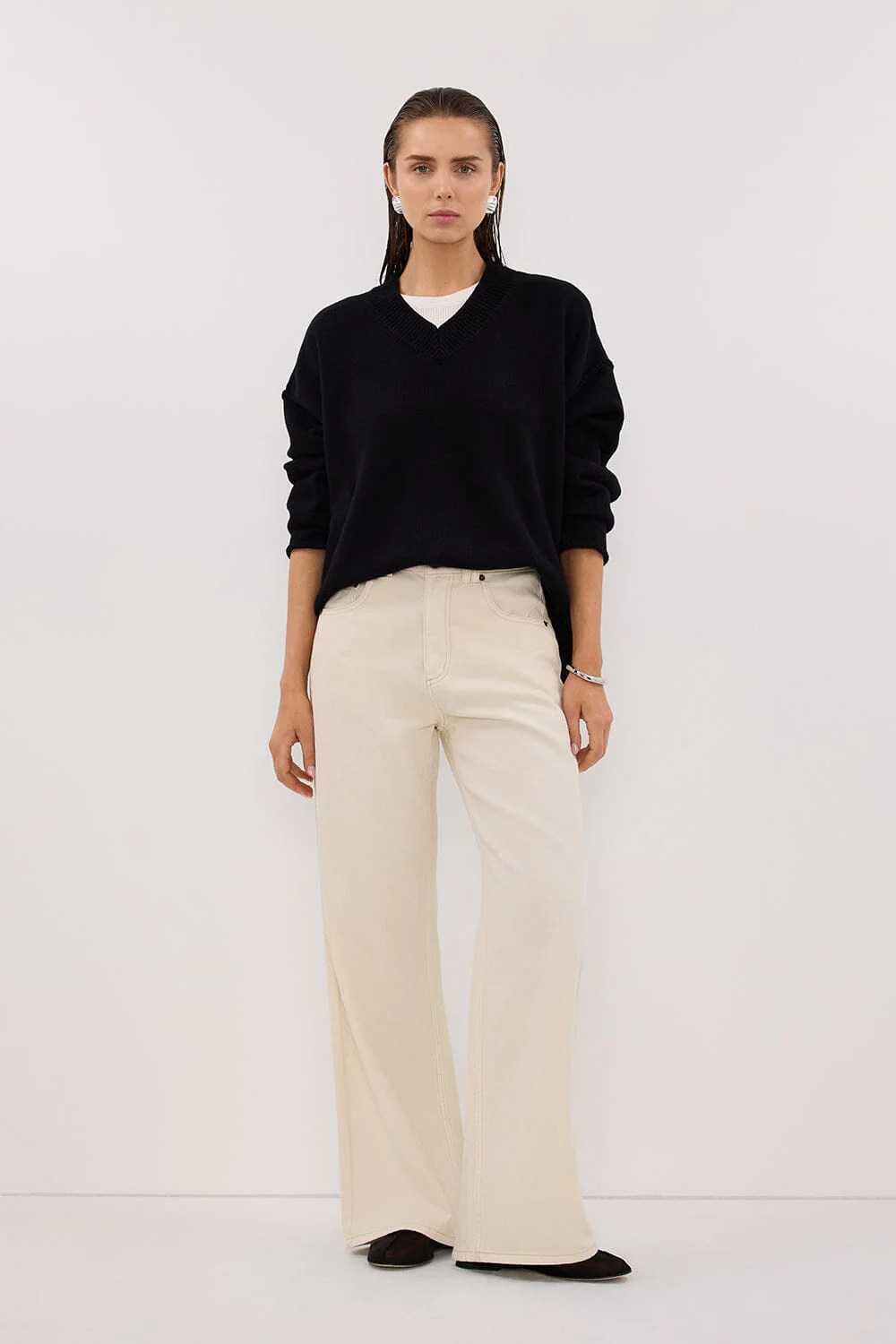 FLINT BLACK V NECK KNIT JUMPER - Image 2