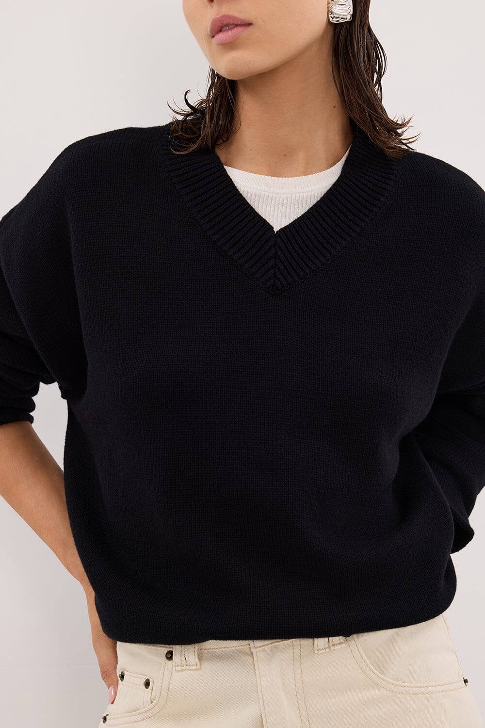 FLINT BLACK V NECK KNIT JUMPER - Image 6