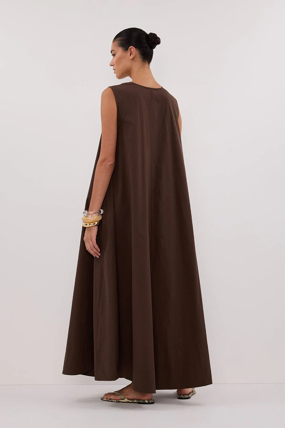 GABBY BITTER CHOC OVERSIZED COTTON MIDI DRESS - Image 4