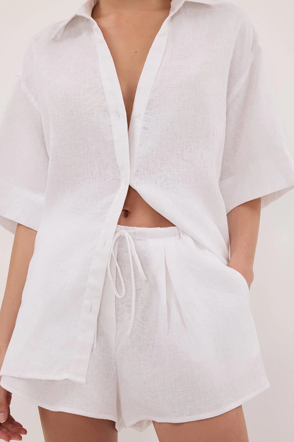 HELENA WHITE LINEN SHORT - Image 5