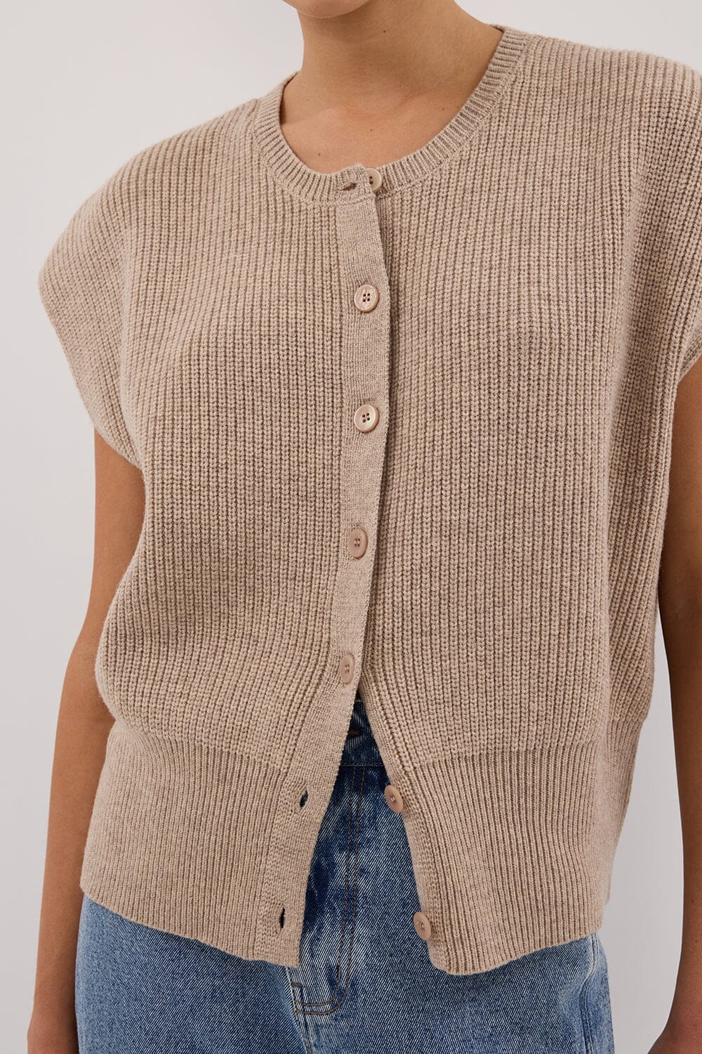 KATE OAT MARLE KNIT VEST - Image 6