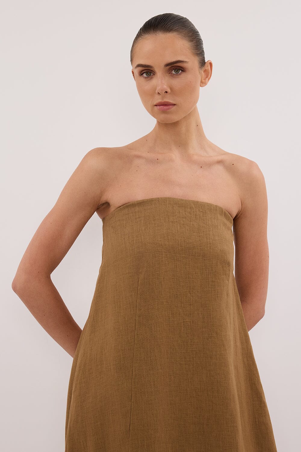 KINSLEY FERN LINEN STRAPLESS MIDI DRESS - Image 2