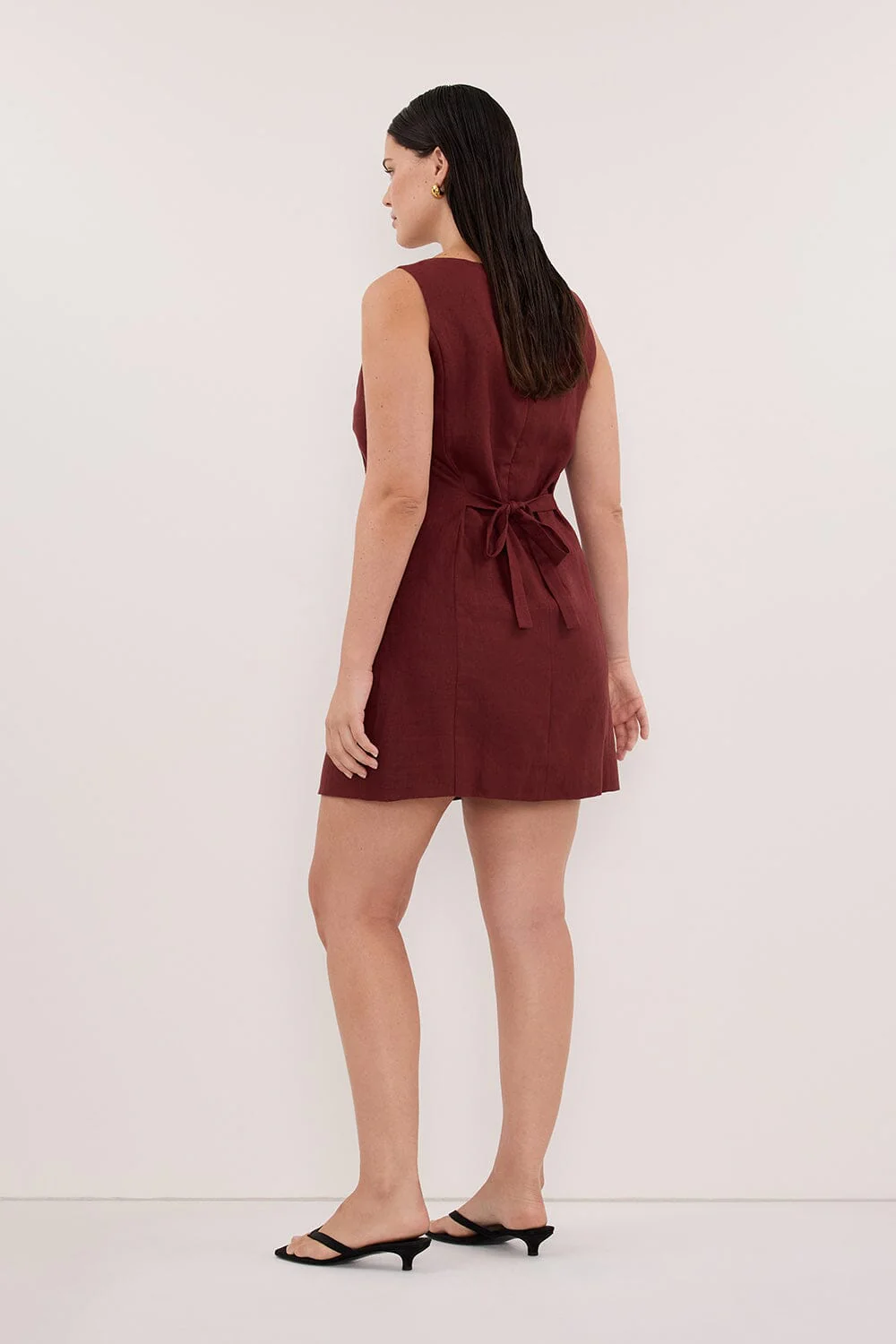 LACY SAHARA SLEEVELESS LINEN MINI DRESS - Image 7