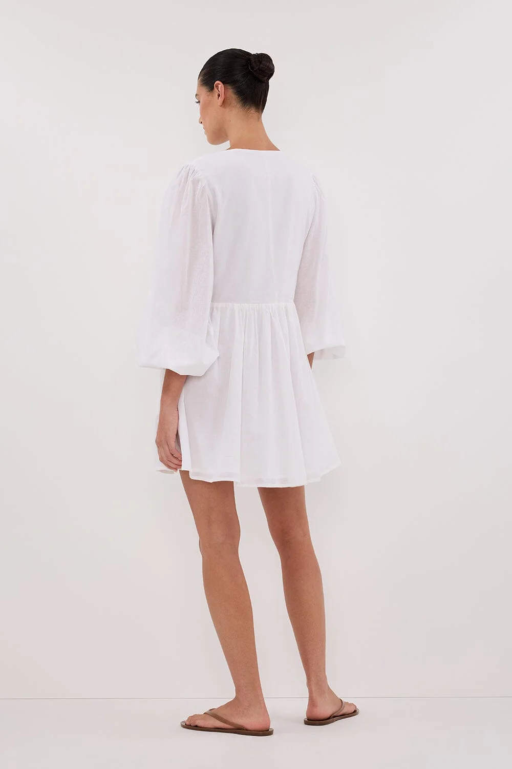 LARS WHITE BUTTON LONG SLEEVE LINEN MINI DRESS - Image 4