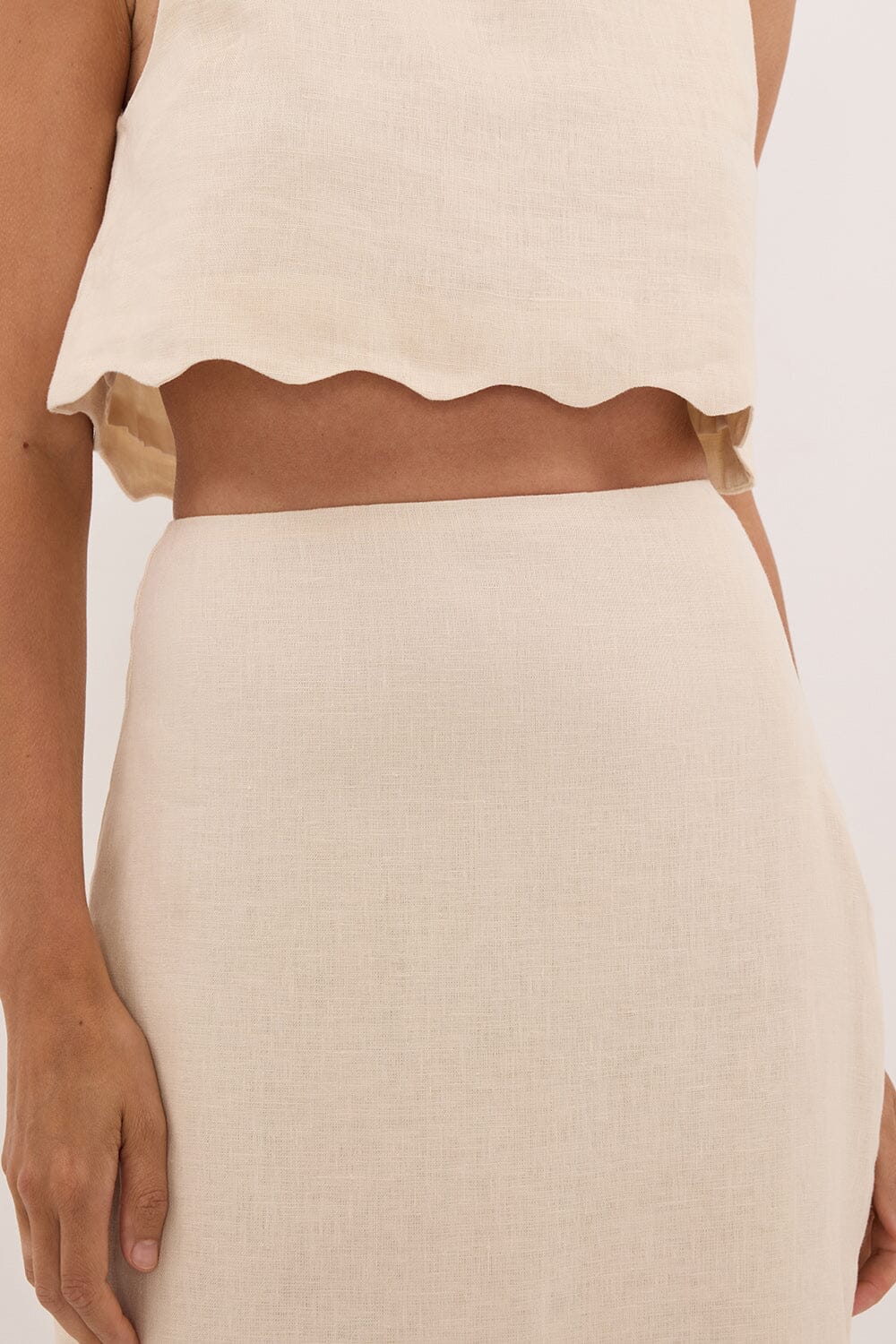 LELA SANDSTONE LINEN MIDI SKIRT - Image 5