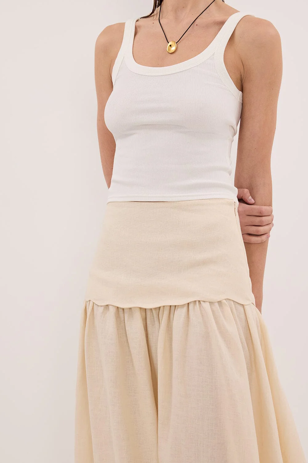 LELA SANDSTONE FOLDOVER LINEN MIDI SKIRT - Image 5