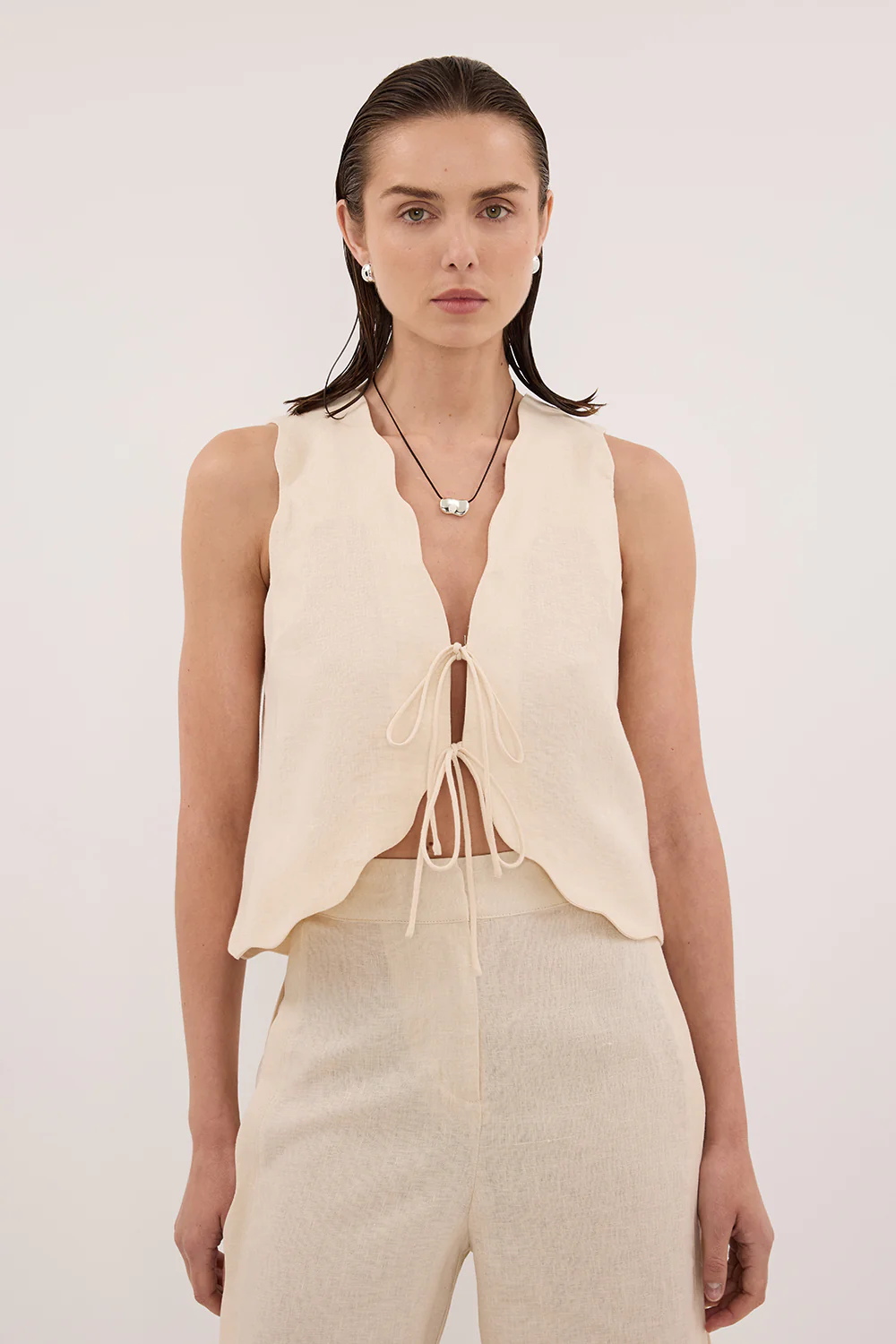 LELA SANDSTONE SLEEVELESS LINEN VEST TOP - Image 2