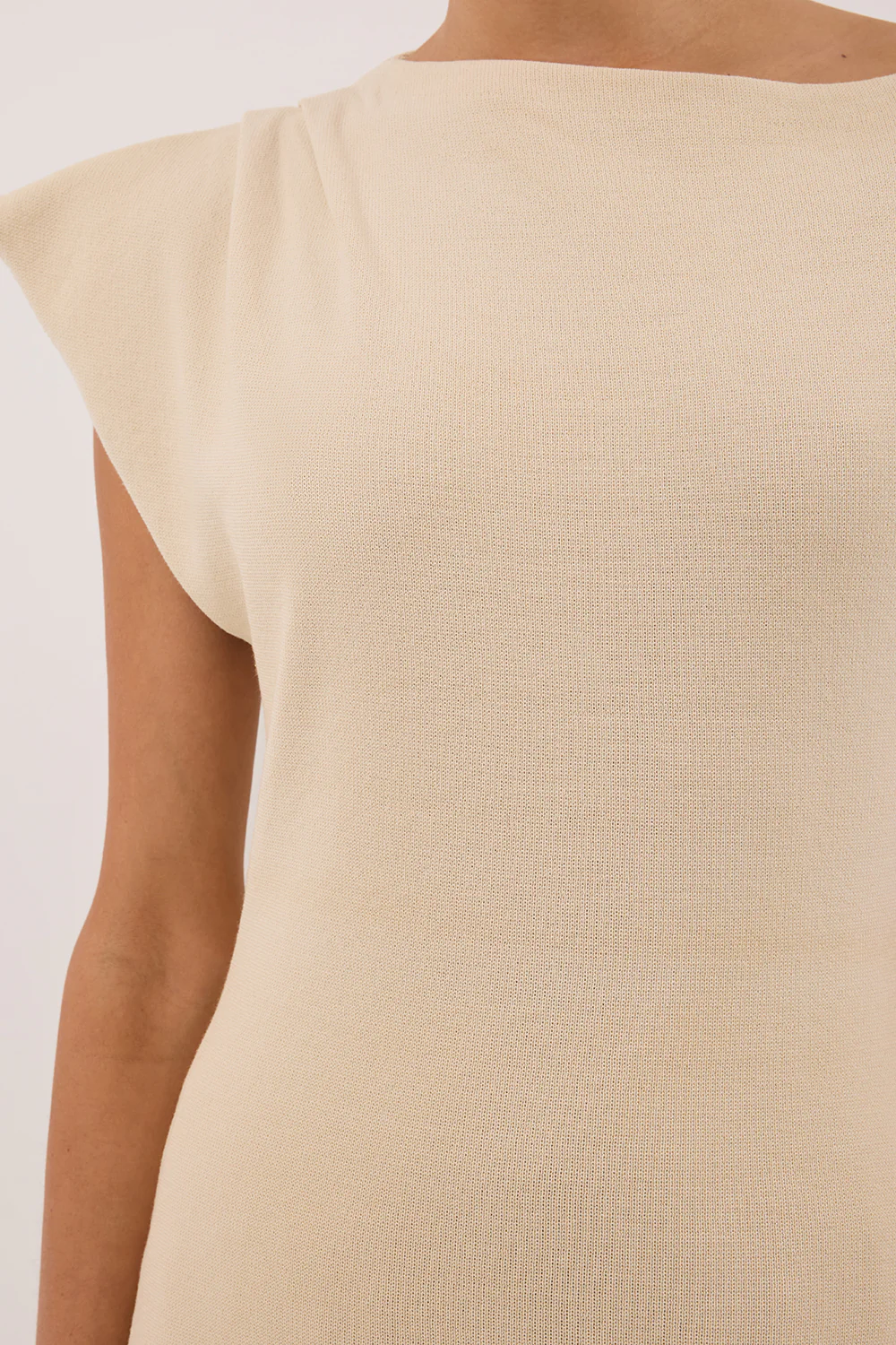 LIA NATURAL SLEEVELESS KNIT TOP - Image 5