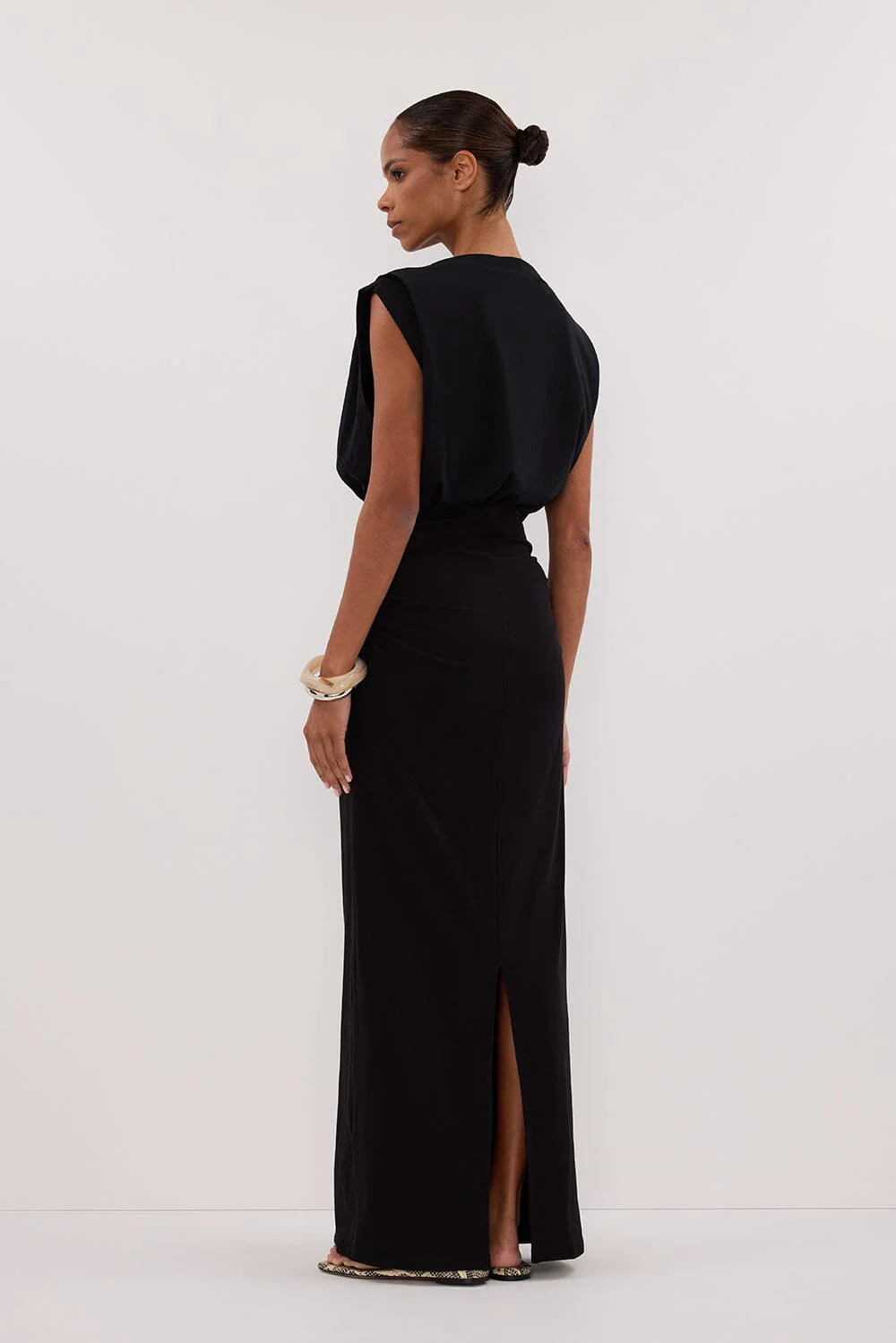 LIORA BLACK SLEEVELESS MAXI DRESS - Image 3