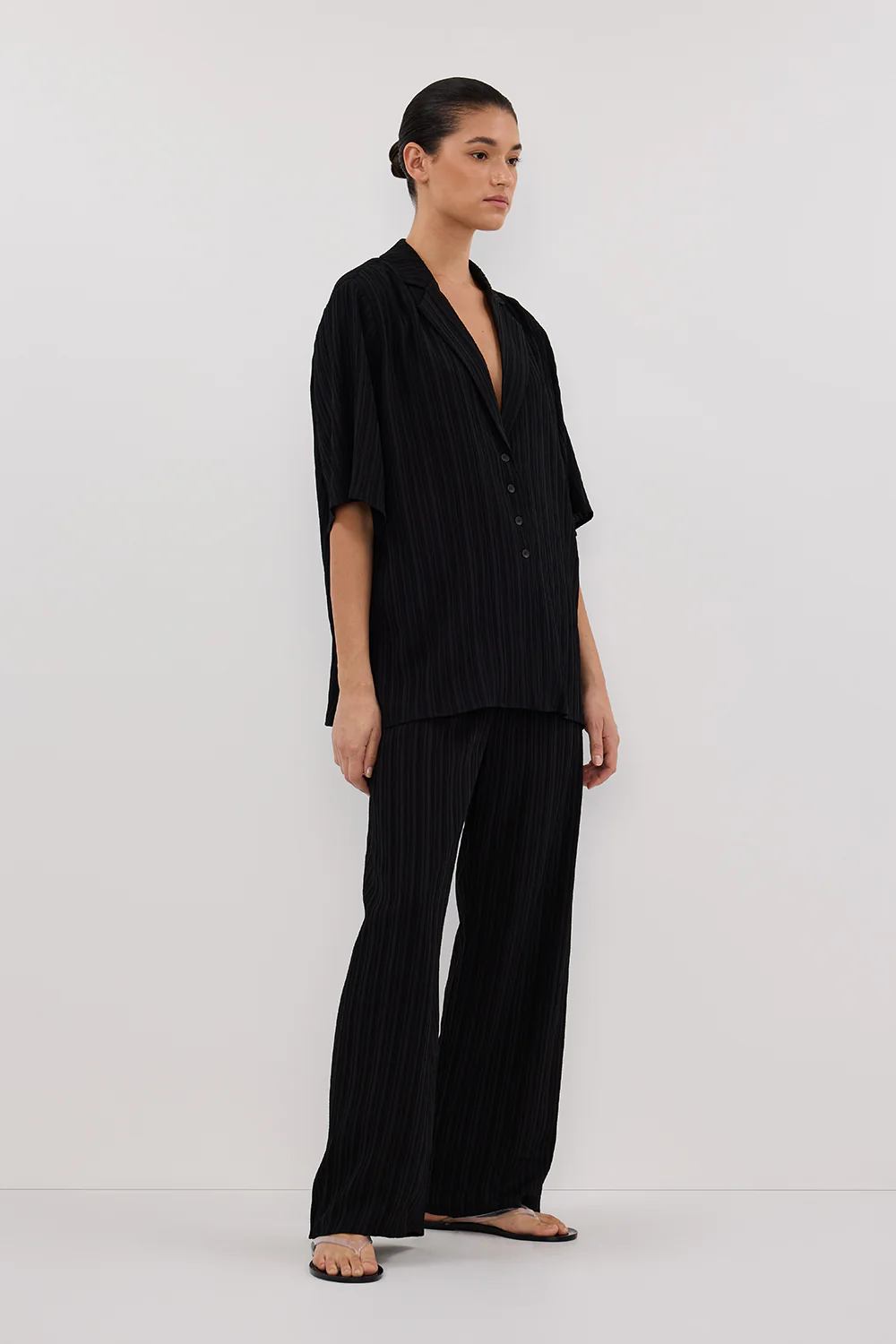 LOZ BLACK SHORT SLEEVE SHIRT - Image 3