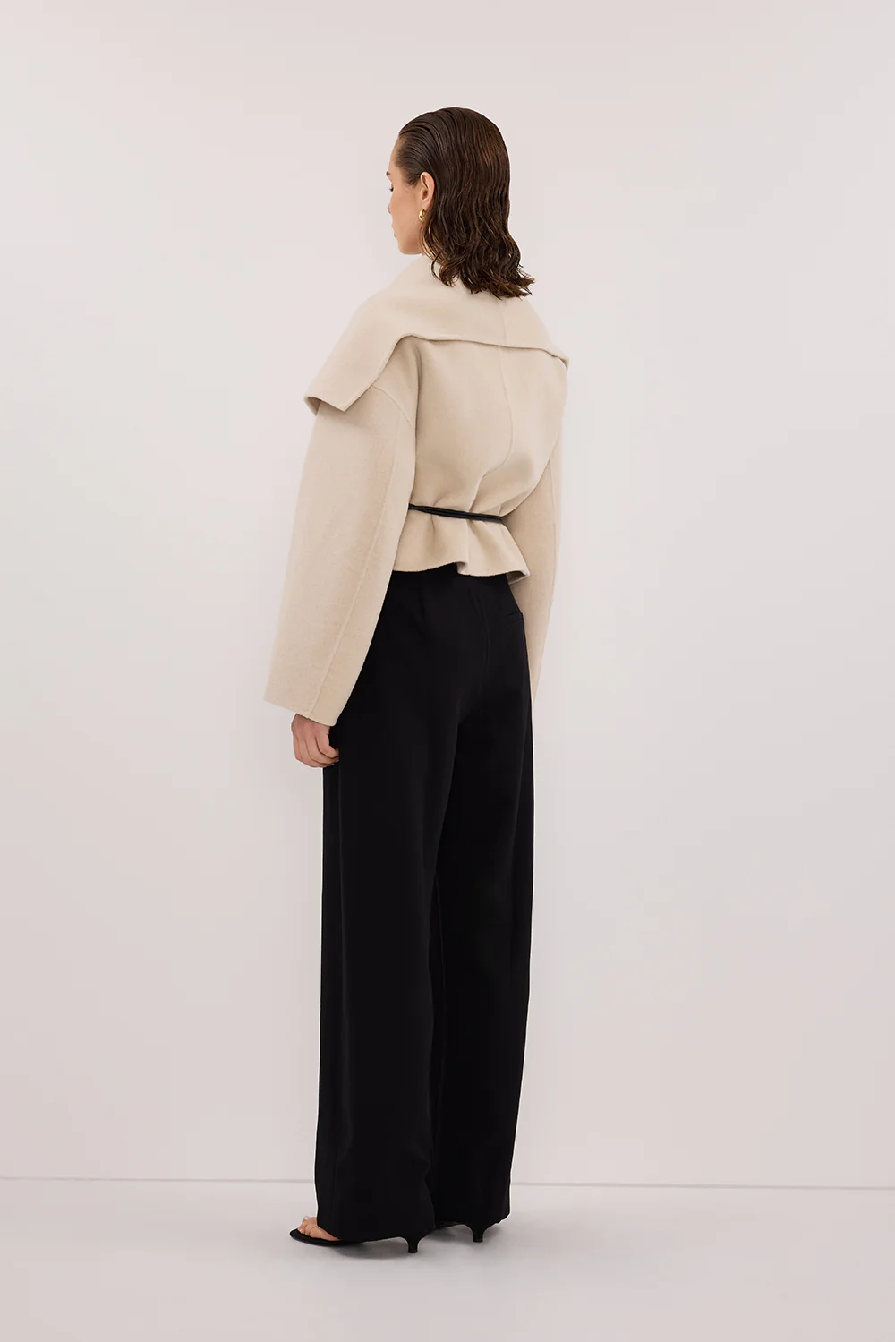 LUCIA BONE CROPPED WOOL BLEND TRENCH COAT - Image 3