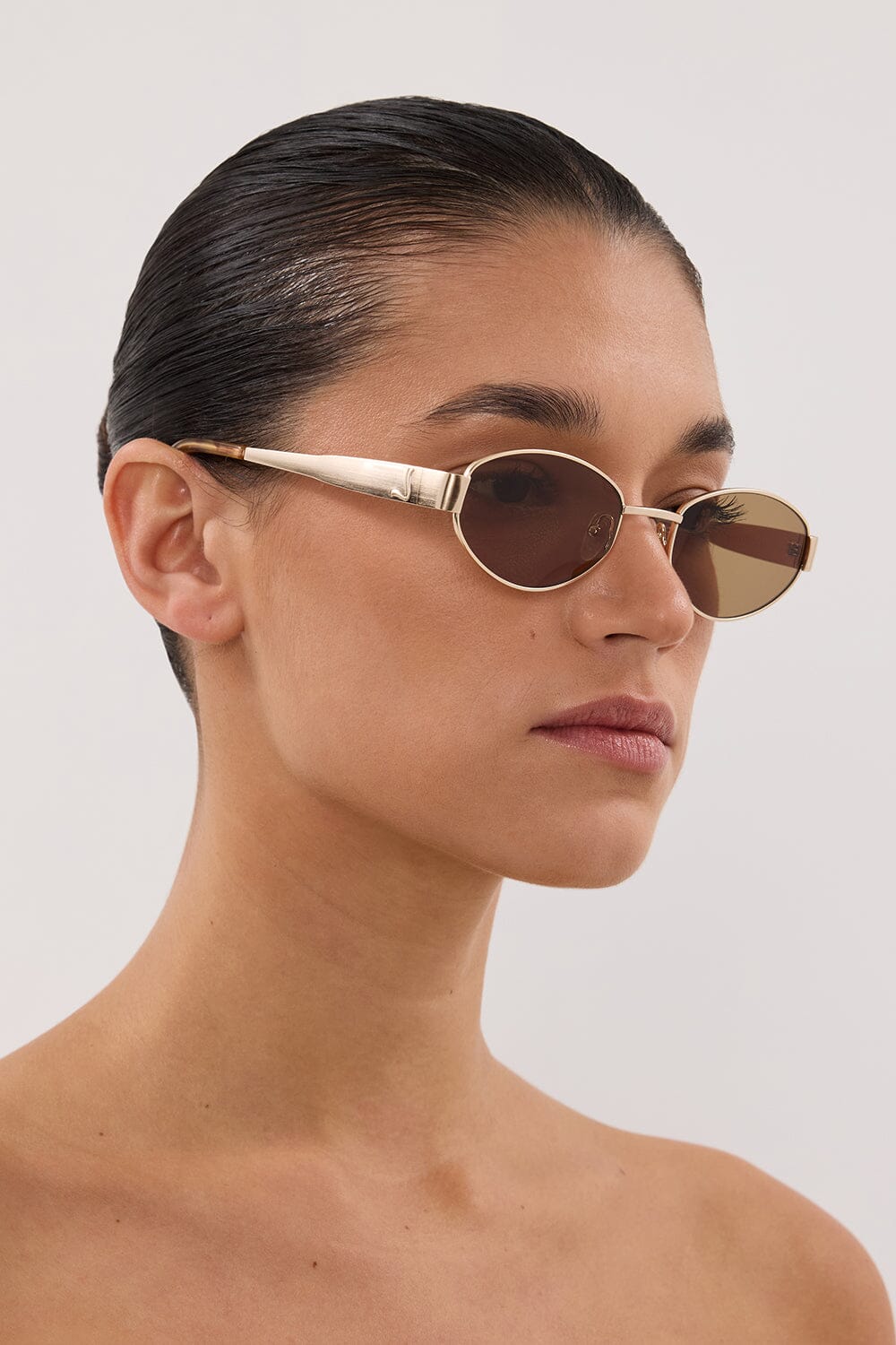 LUV LOU THE BOSTON BRUSHED GOLD SUNGLASSES - Image 2
