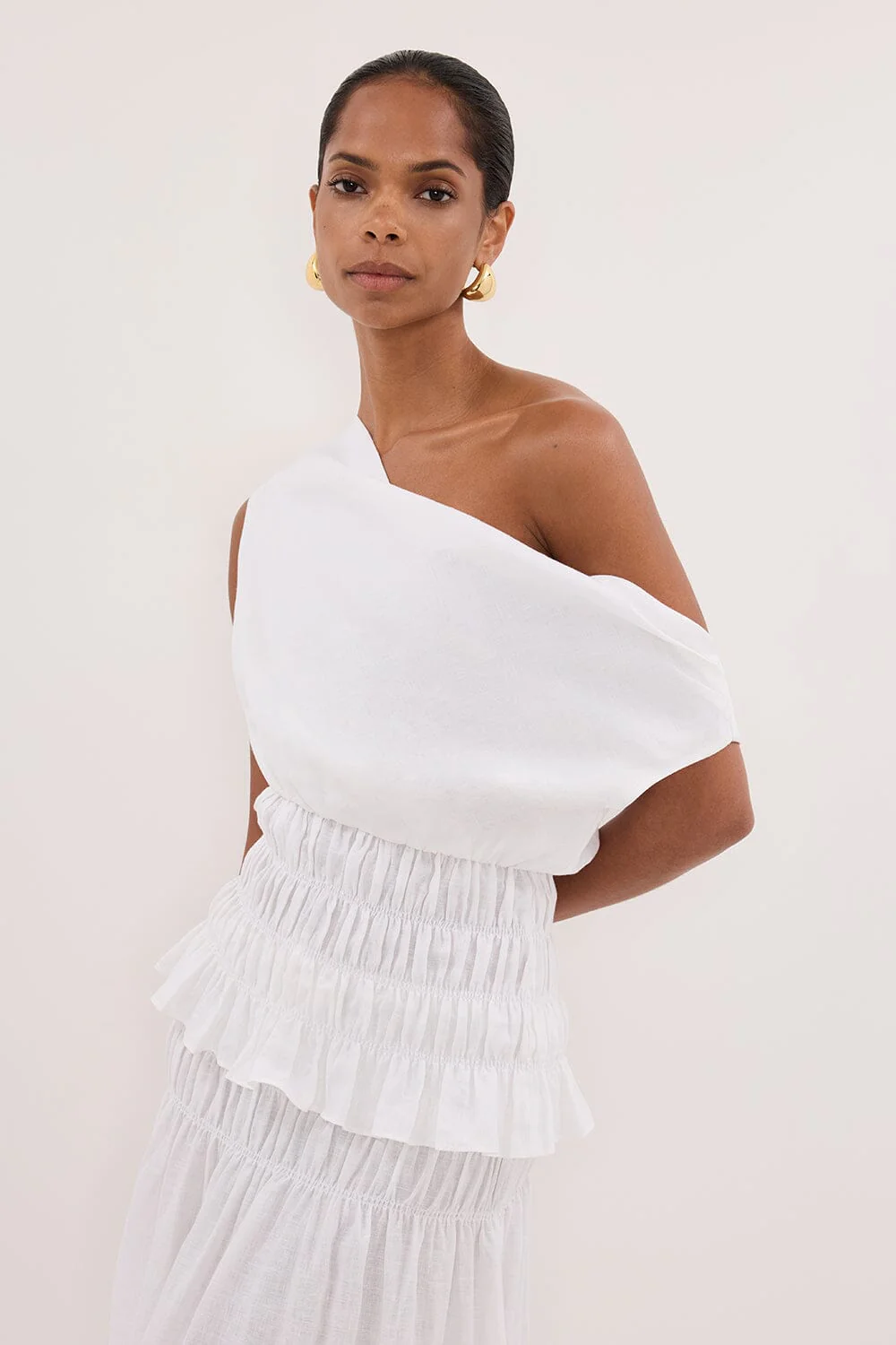MAIA WHITE SLEEVELESS LINEN SHIRRED TOP - Image 3