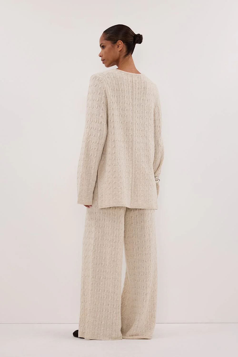 MAREN CHALK CABLE KNIT JUMPER - Image 4