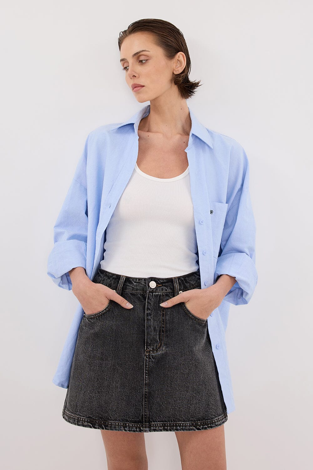 MASON WASHED BLACK DENIM MINI SKIRT - Image 2