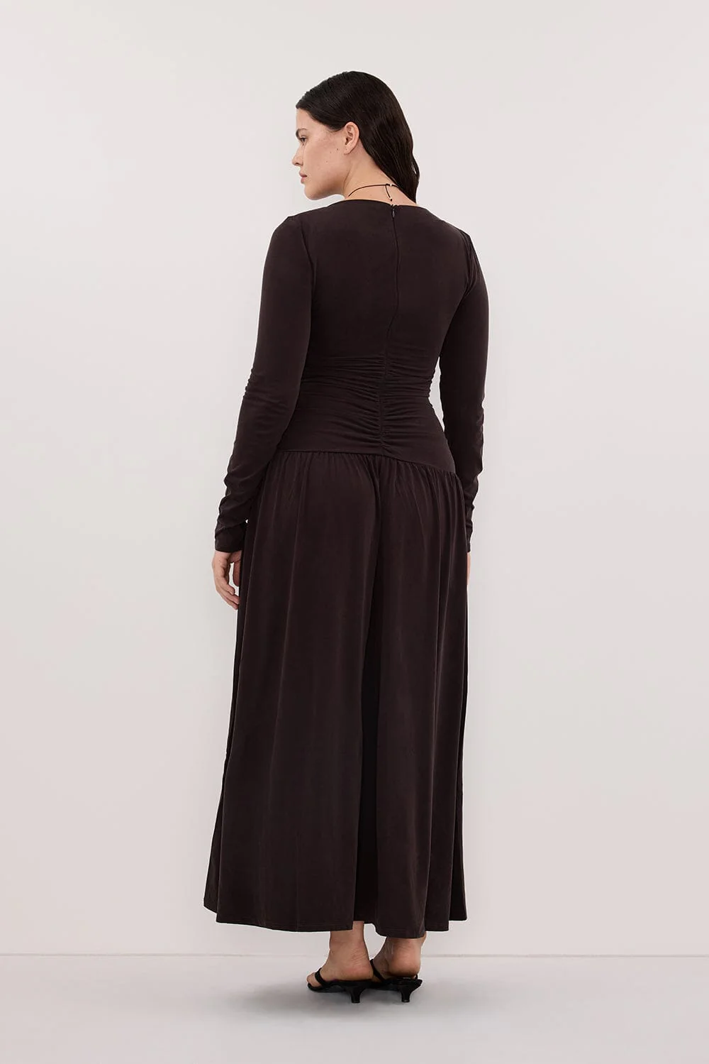 MEG BURNT CHOC LONG SLEEVE KNIT MIDI DRESS - Image 8