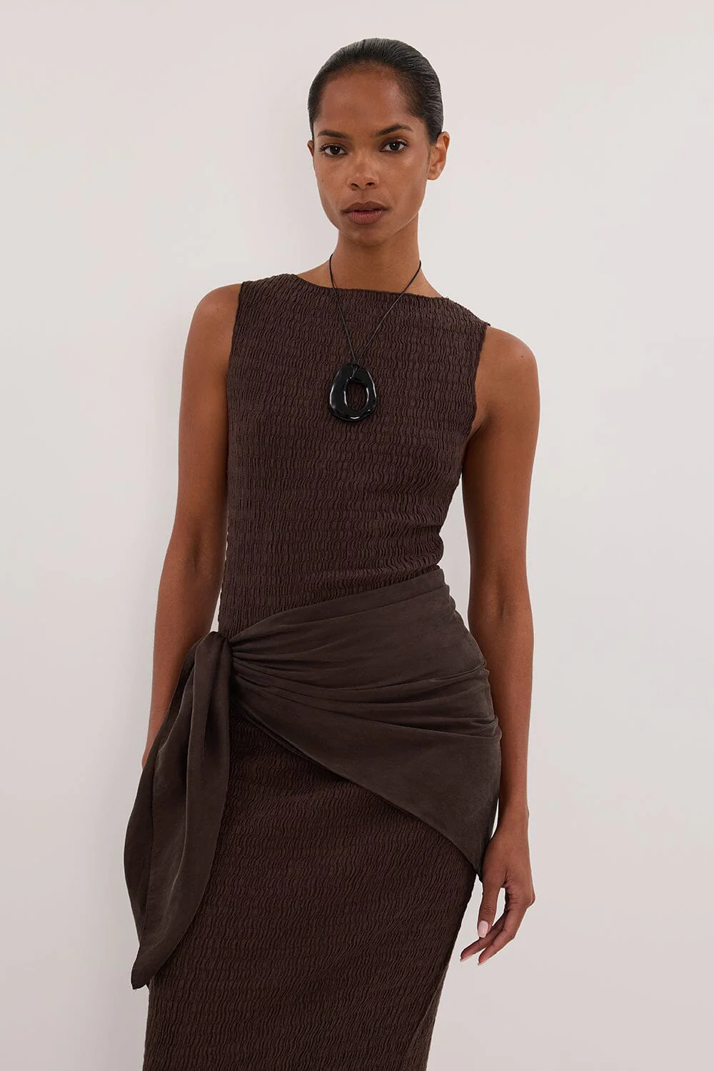 MELISSA CHOCOLATE SLEEVELESS KNIT TOP - Image 2
