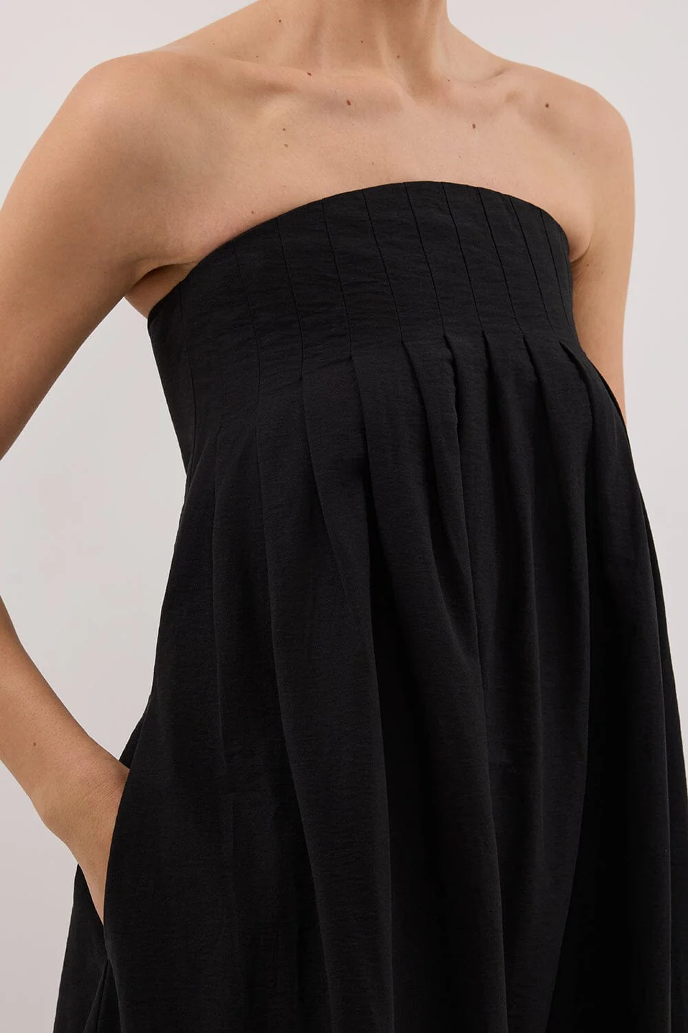 MORGAN BLACK STRAPLESS MIDI DRESS - Image 5