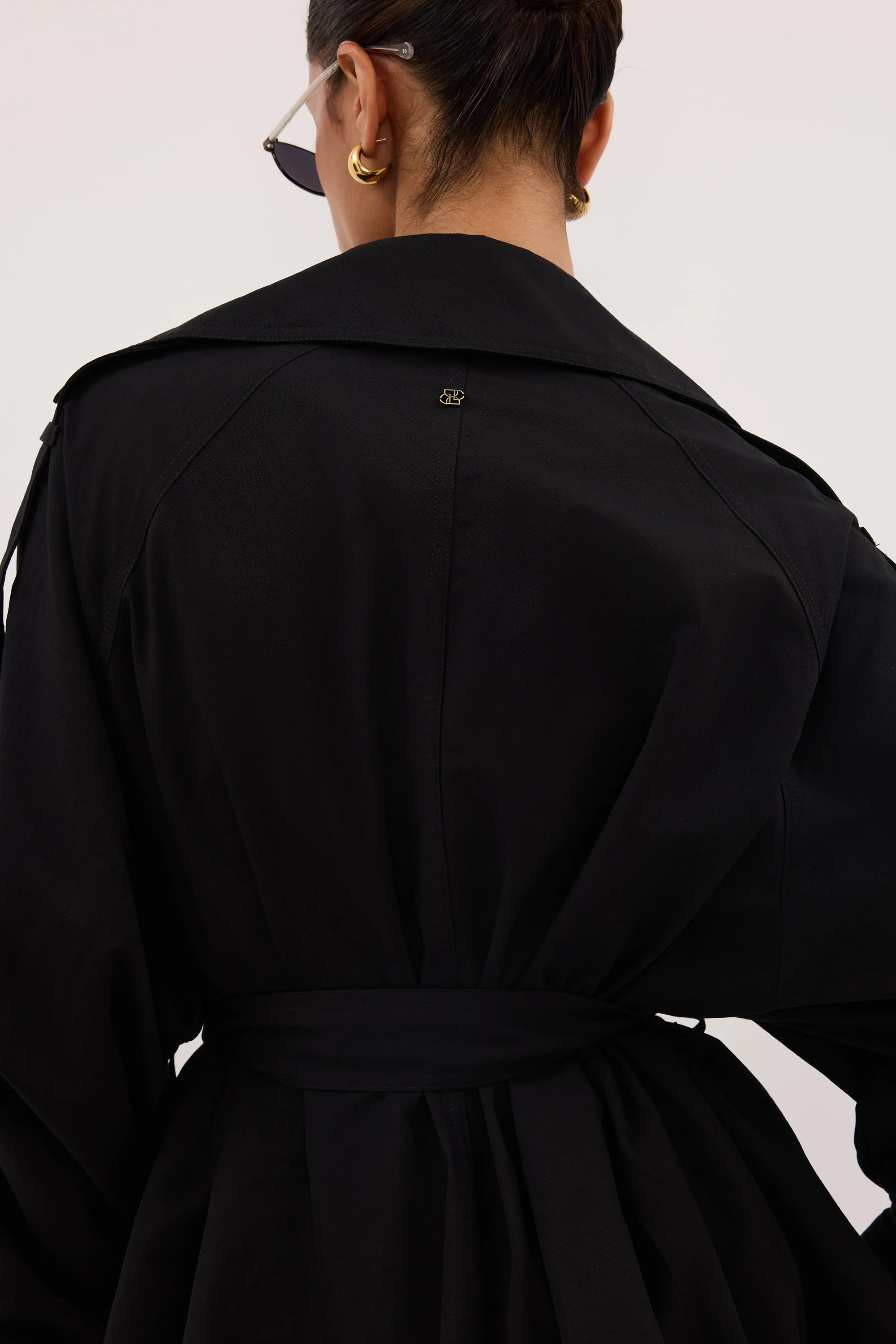 NINA BLACK LIGHTWEIGHT MINI TRENCH - Image 5