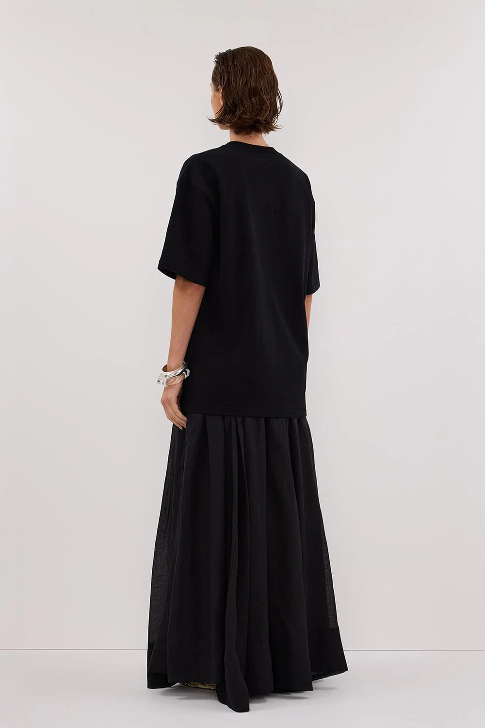 NOAH BLACK LONGLINE TEE - Image 4