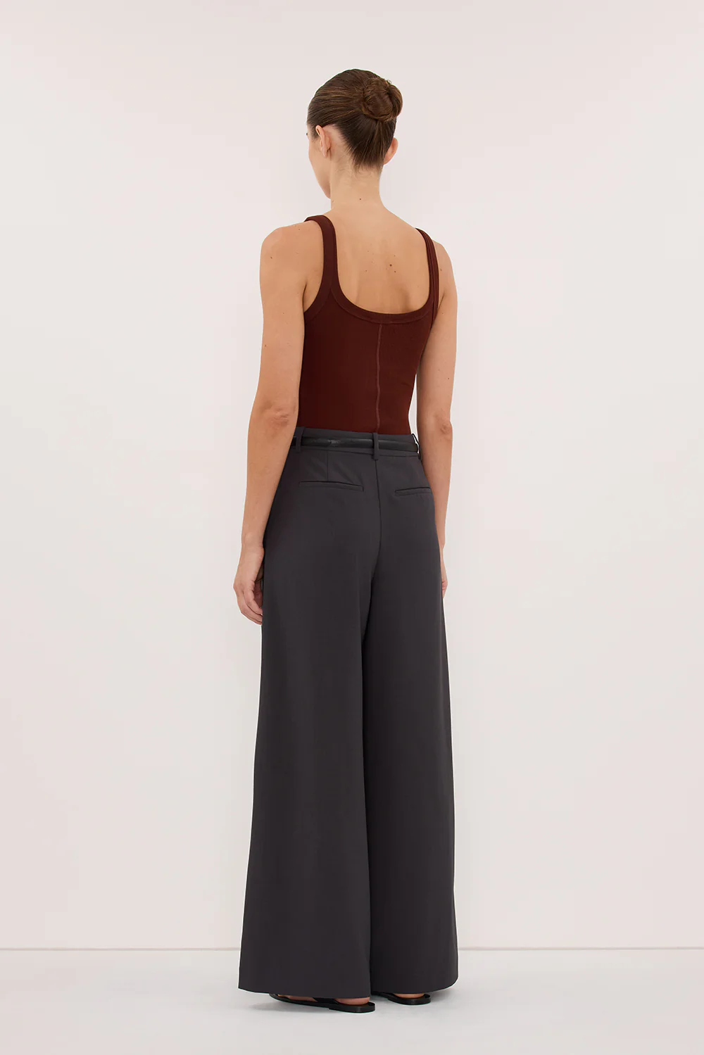PHOEBE CINNAMON SCOOP NECK TANK TOP - Image 4