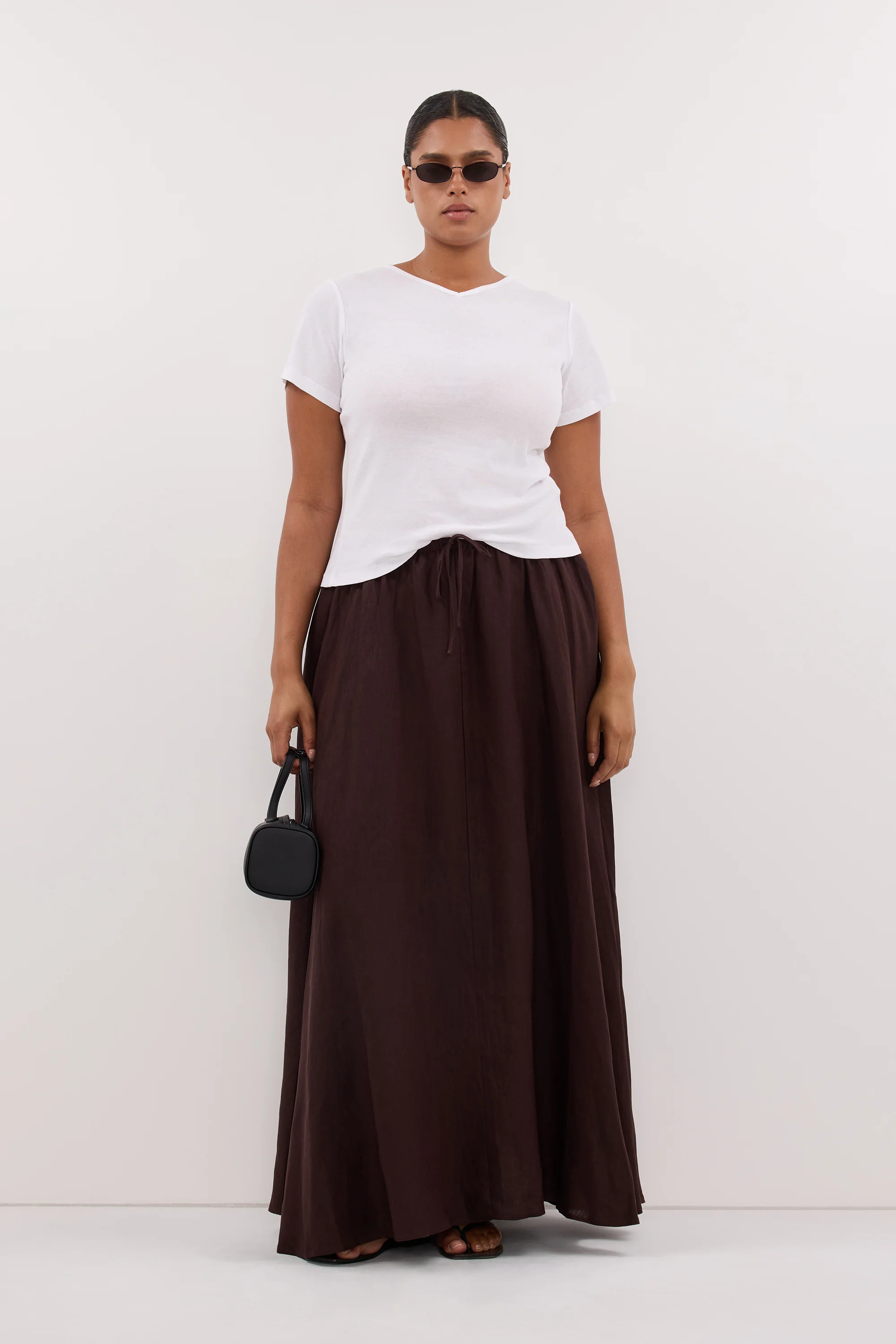RAVELLO BURNT CHOC LINEN MIDI SKIRT - Image 6
