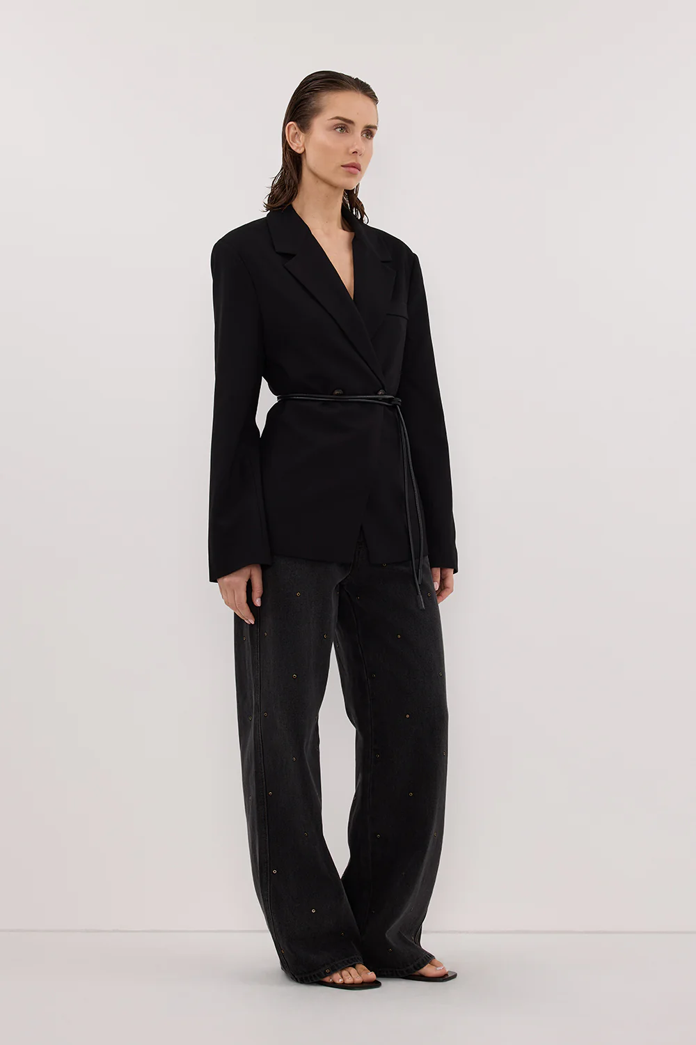 REAGAN 2.0 BLACK RINSE EYELET SLOUCHY JEAN - Image 3