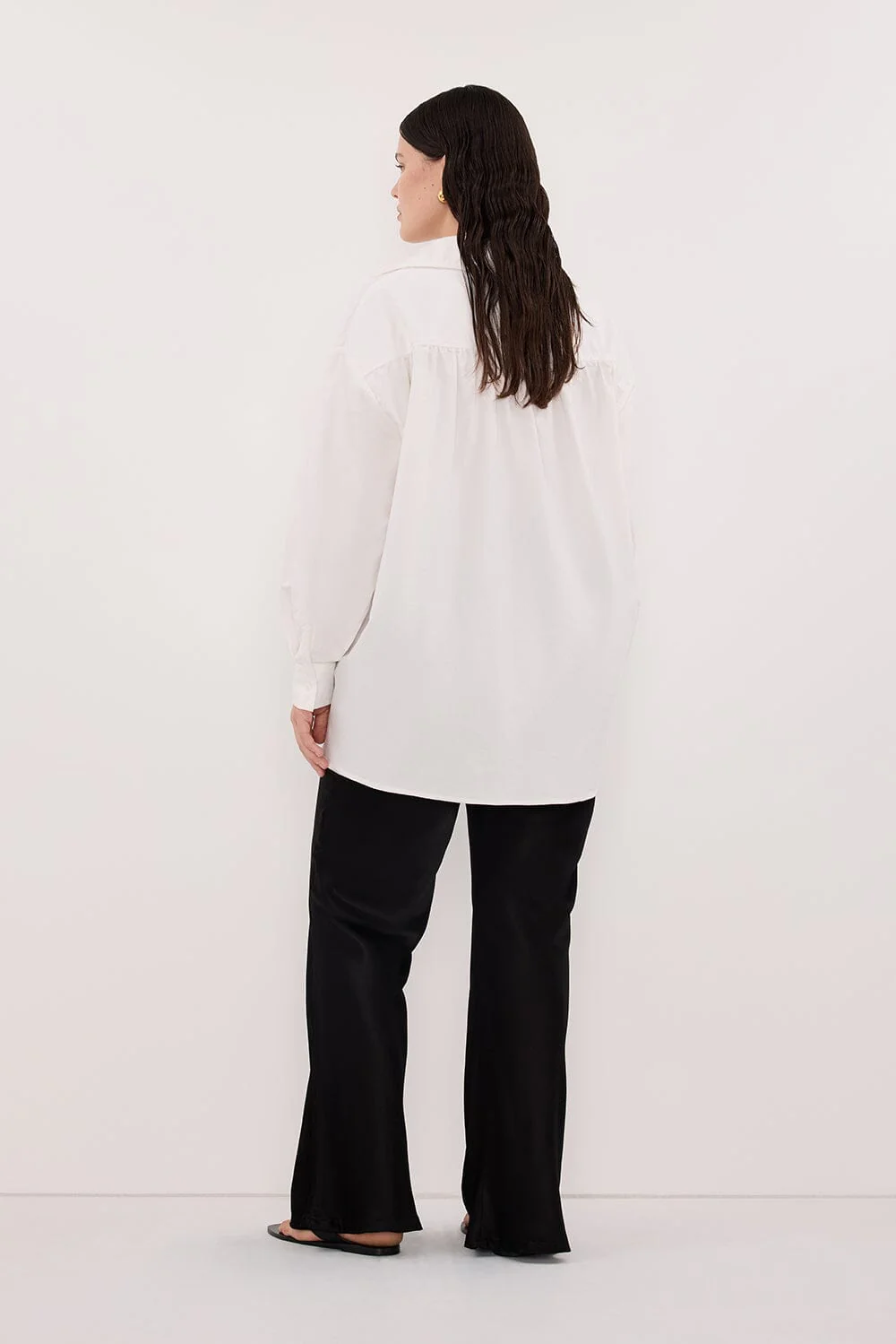 RHEA 2.0 WHITE OVERSIZED COTTON SHIRT - Image 9