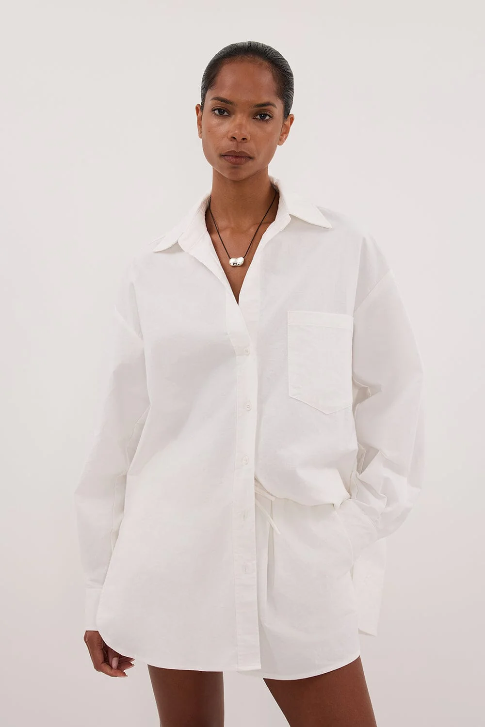 RHEA WHITE COTTON DRAWSTRING SHORT - Image 2