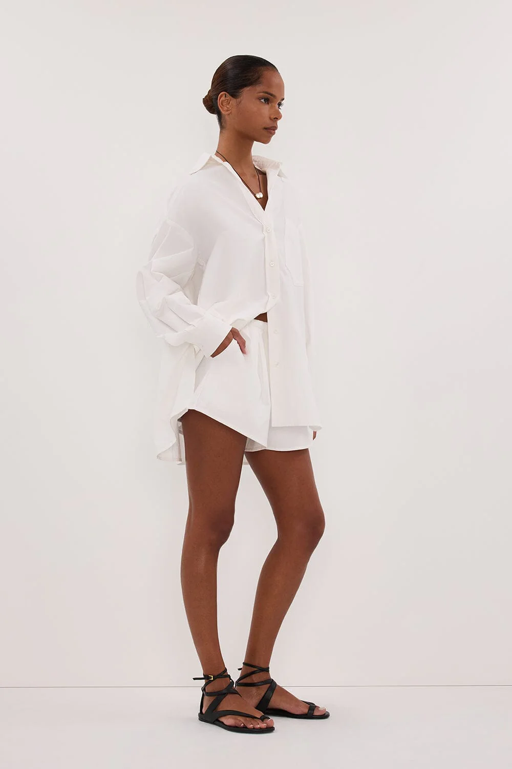RHEA WHITE COTTON DRAWSTRING SHORT - Image 3
