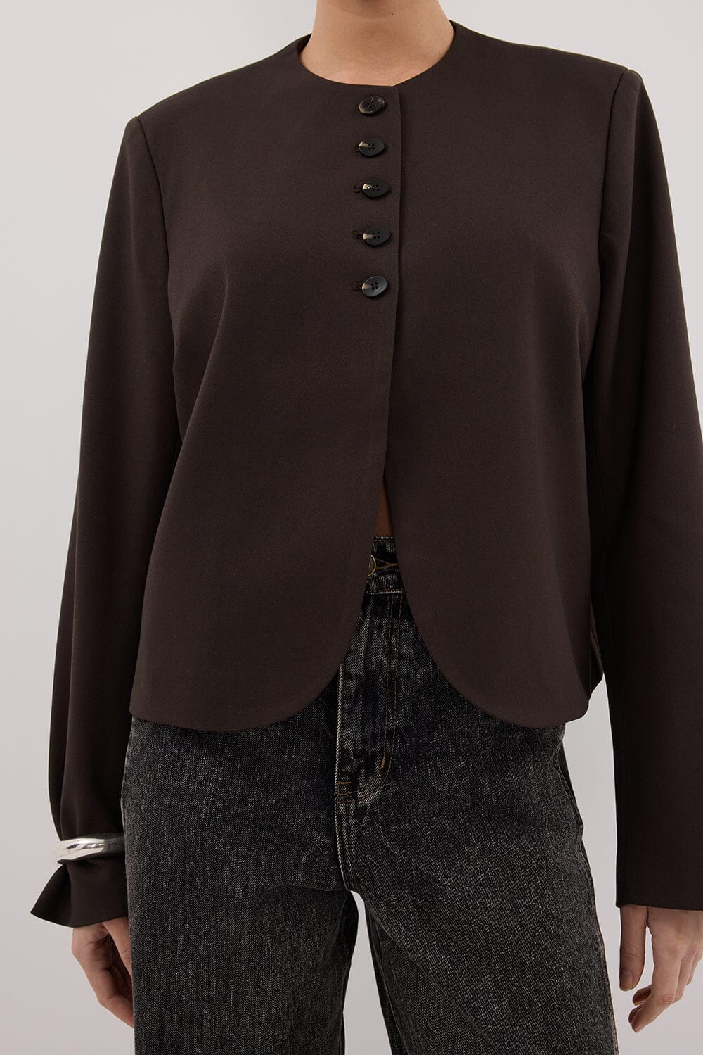 RYAN BITTER CHOC OVERSIZED CROPPED BLAZER - Image 6