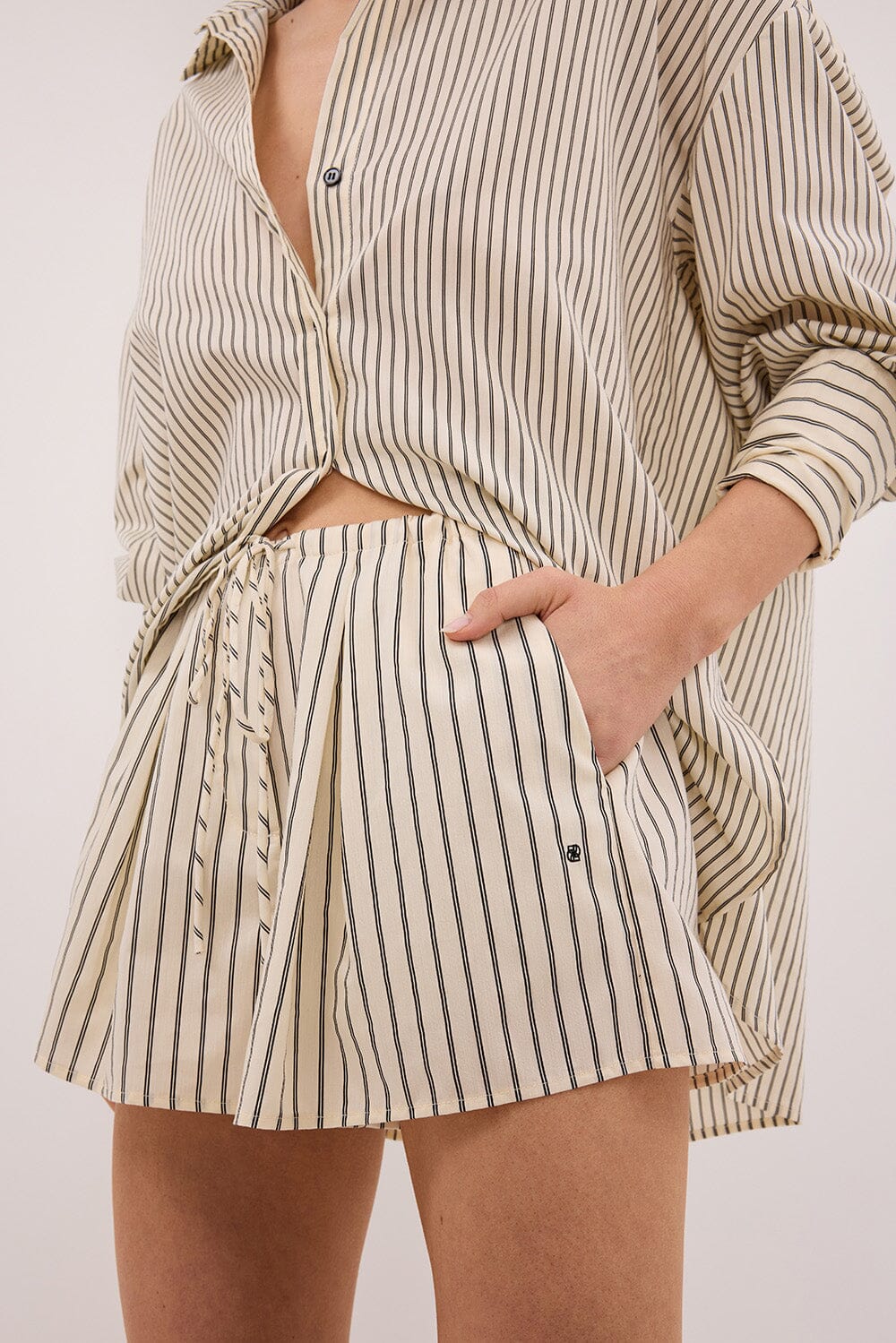 SABLE CREAM SILK BLEND SHORT - Image 4