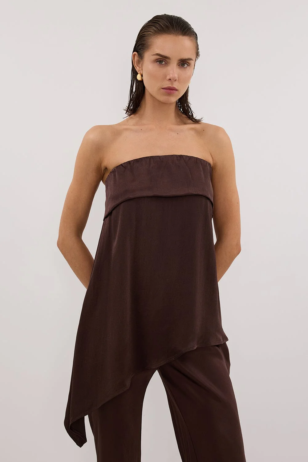 SANDER BITTER CHOC STRAPLESS SATIN TOP - Image 2